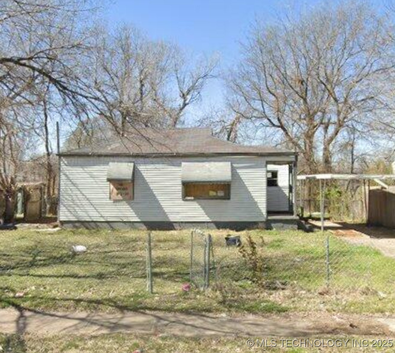 2222 N Xanthus Avenue Property Photo 1