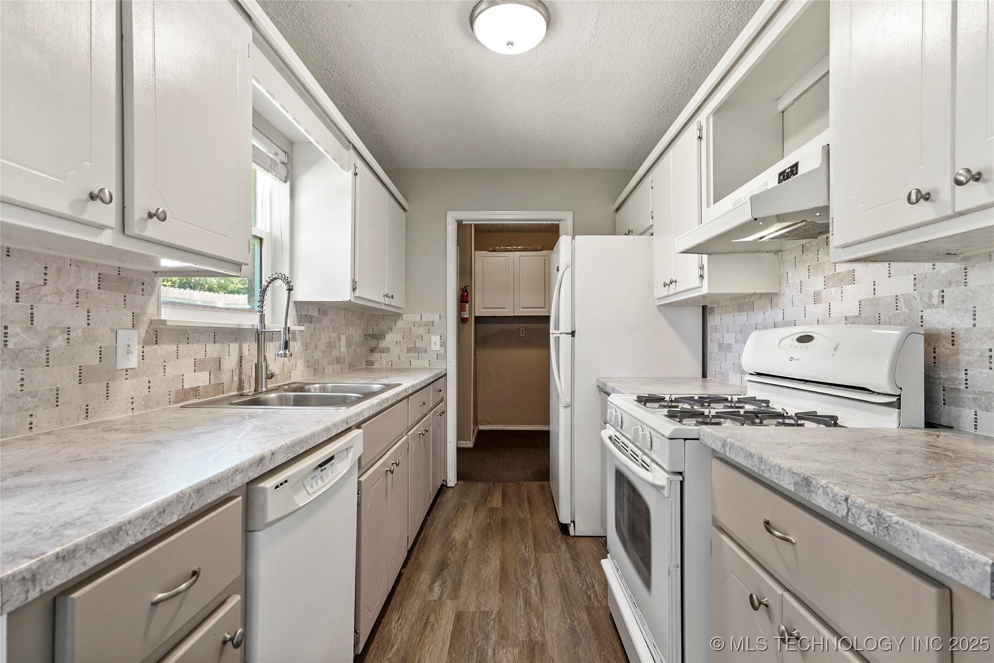 1410 N Dogwood Street Property Photo 13