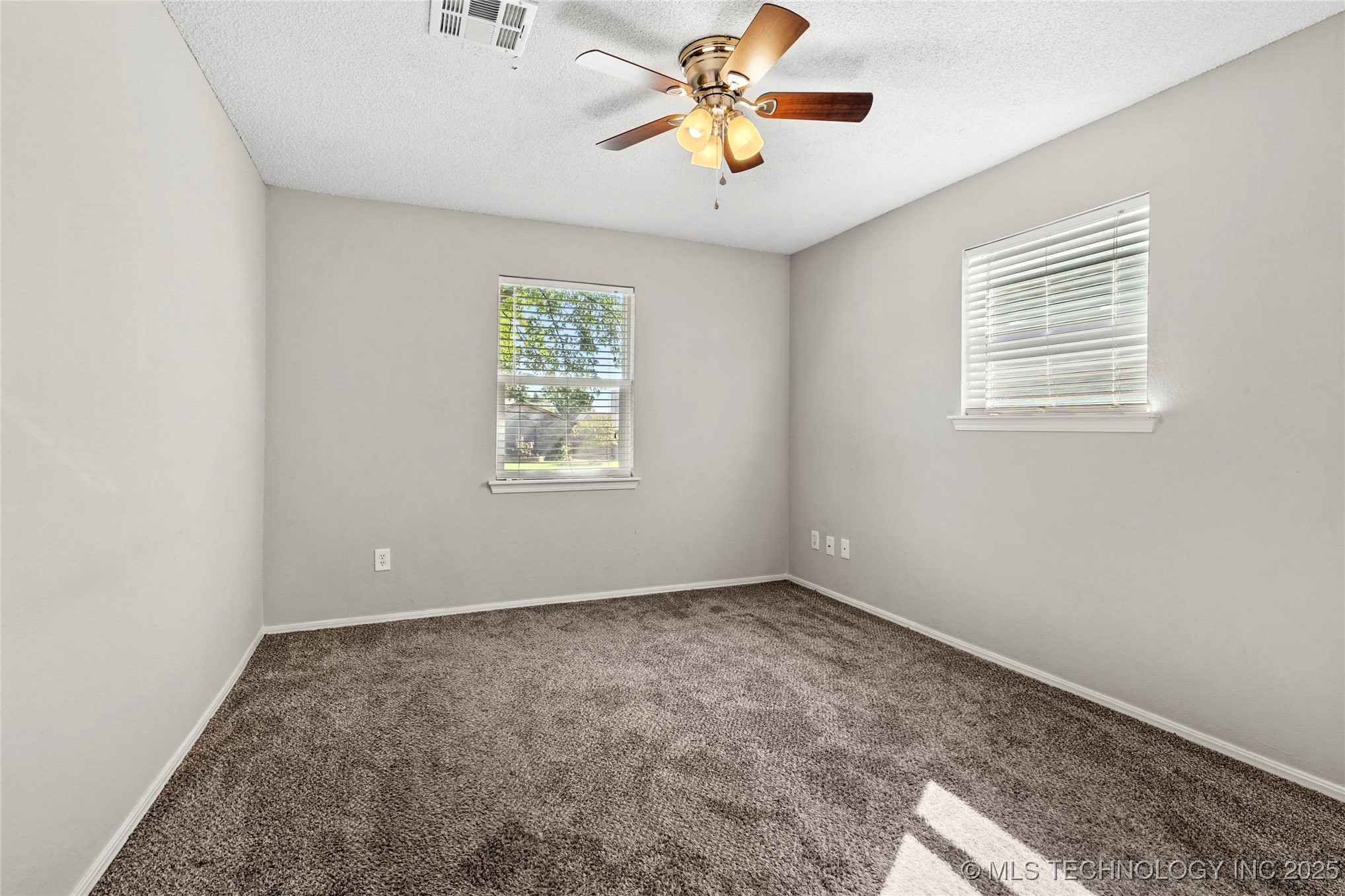 1410 N Dogwood Street Property Photo 16