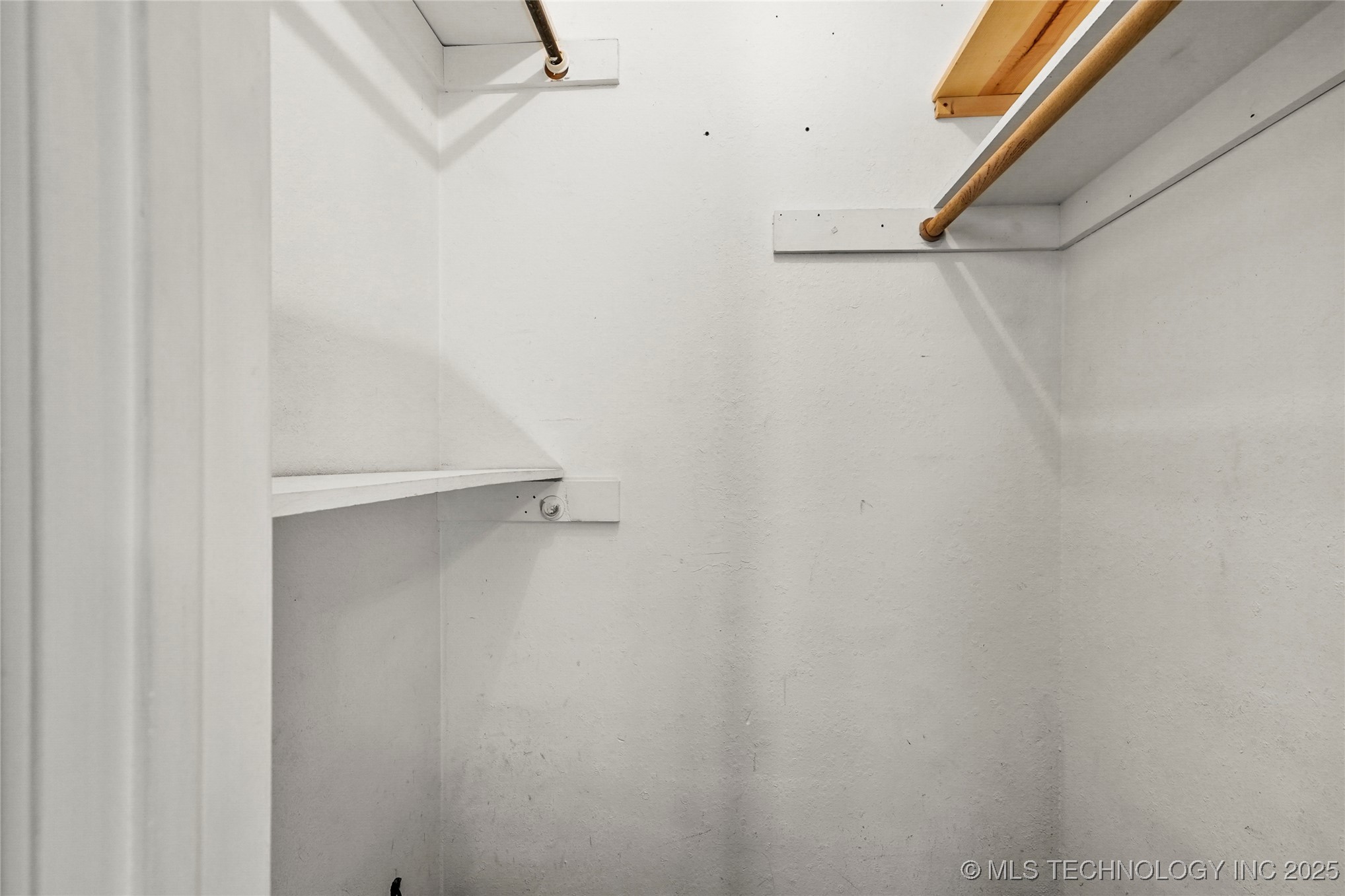 1410 N Dogwood Street Property Photo 18