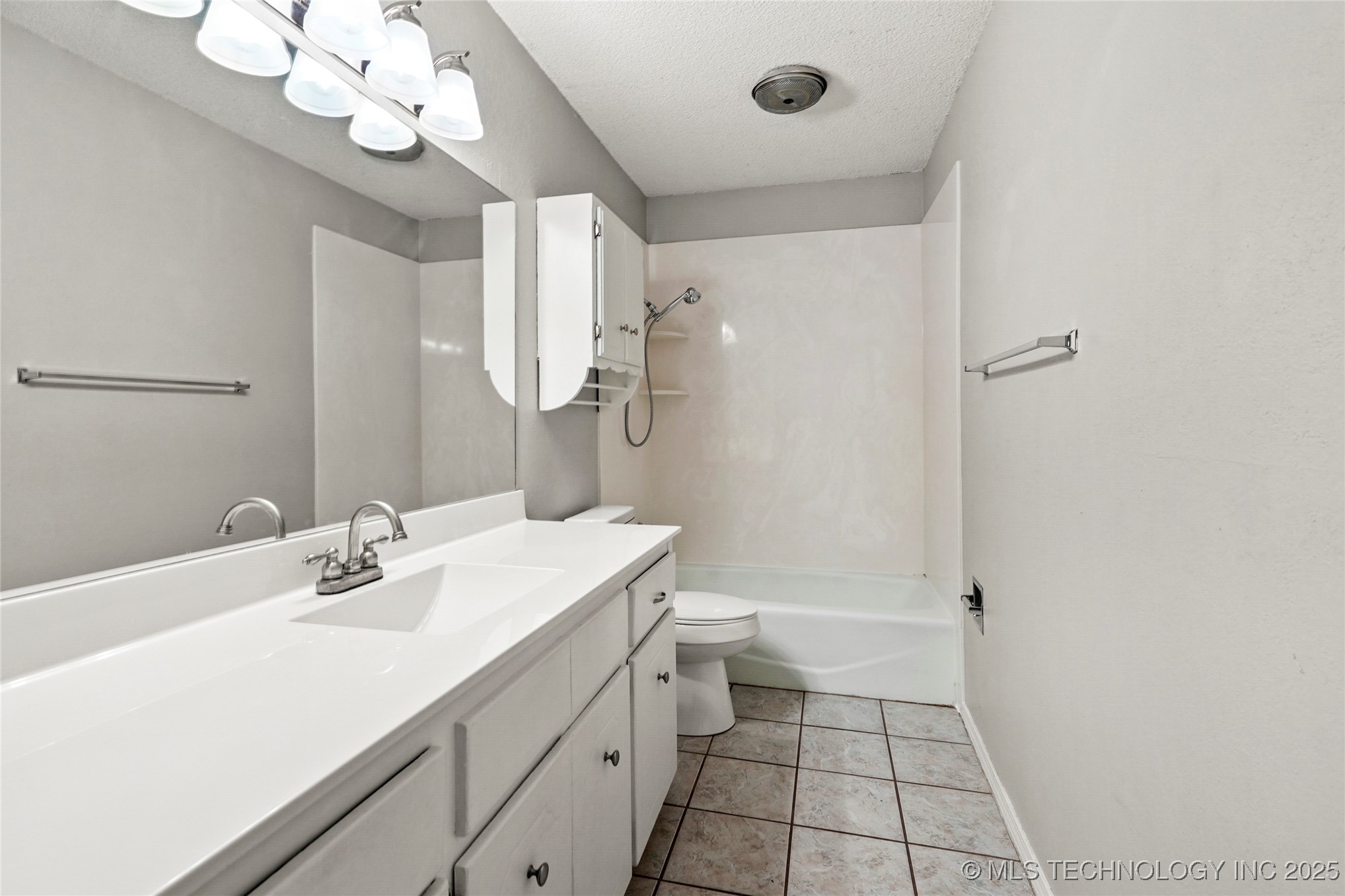 1410 N Dogwood Street Property Photo 20