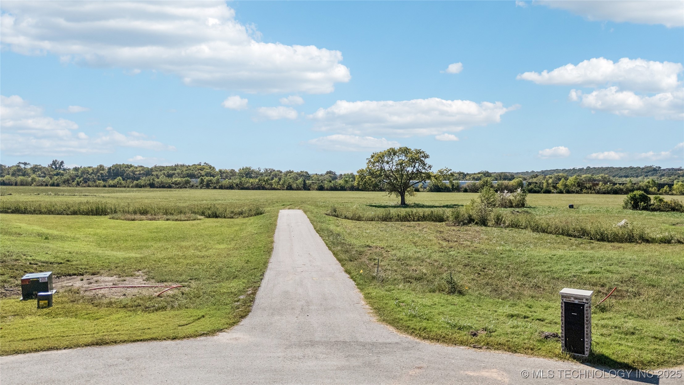 5406 W 184th Street S Property Photo 2