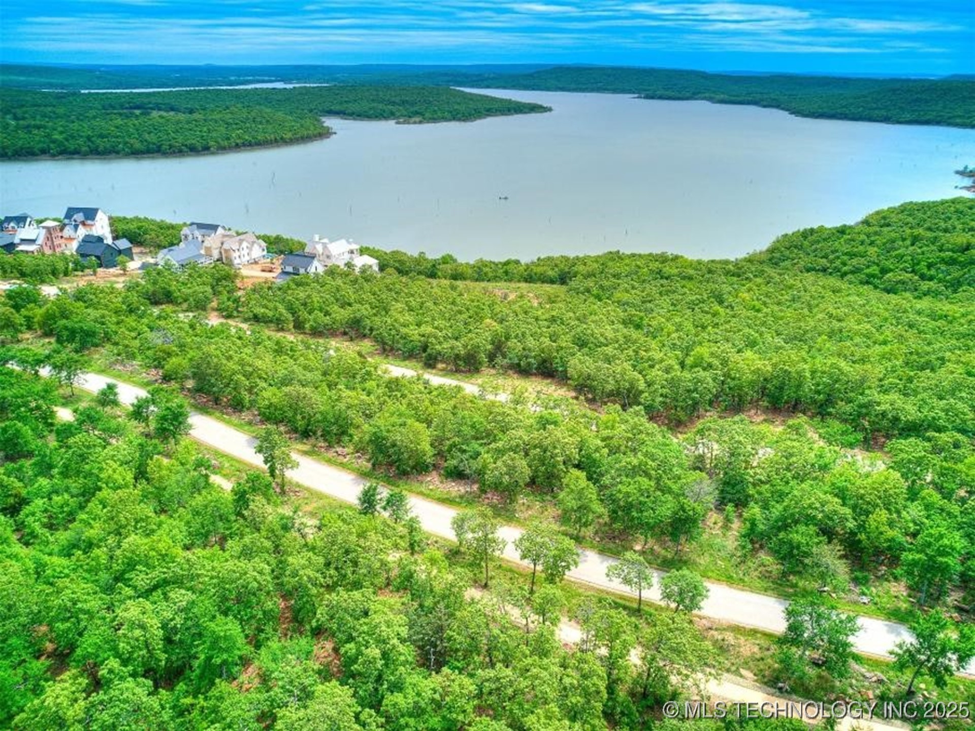 115 Lower Greenway Property Photo 6