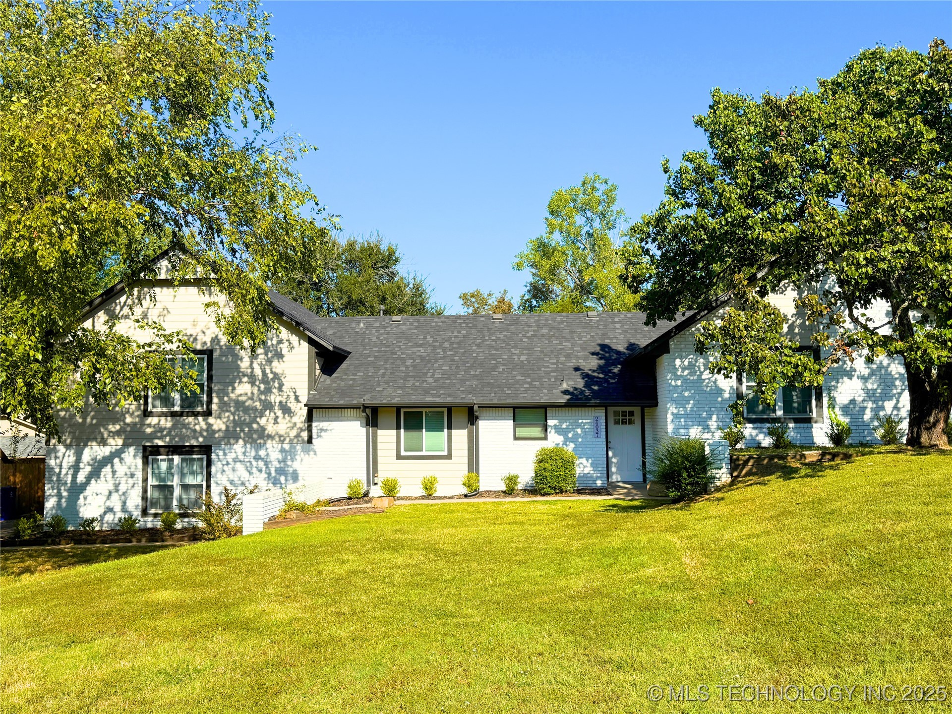 24037 Gordon Street Property Photo 1