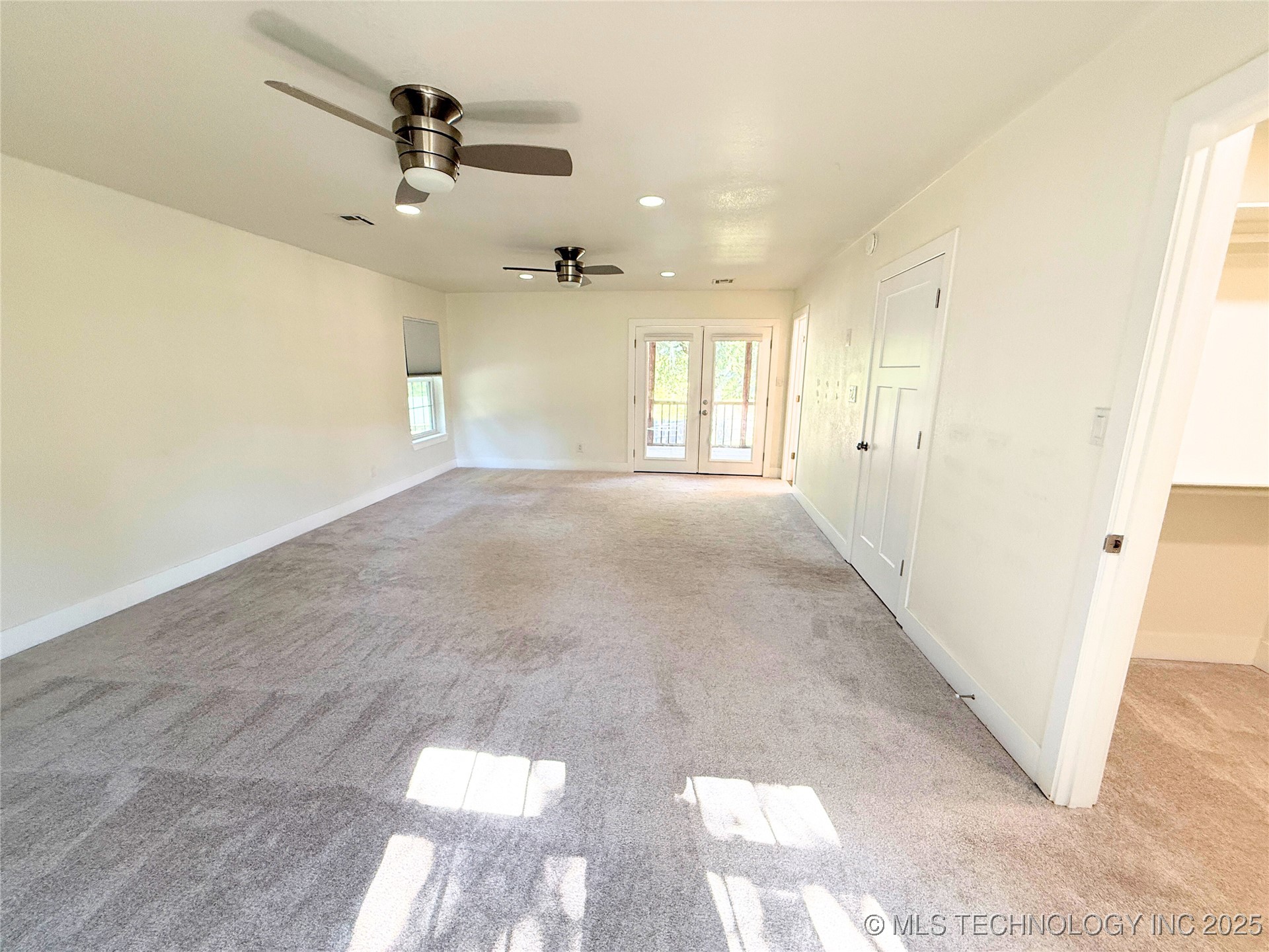 24037 Gordon Street Property Photo 24