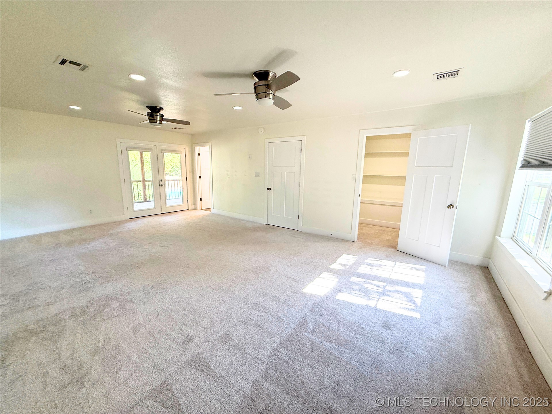 24037 Gordon Street Property Photo 25