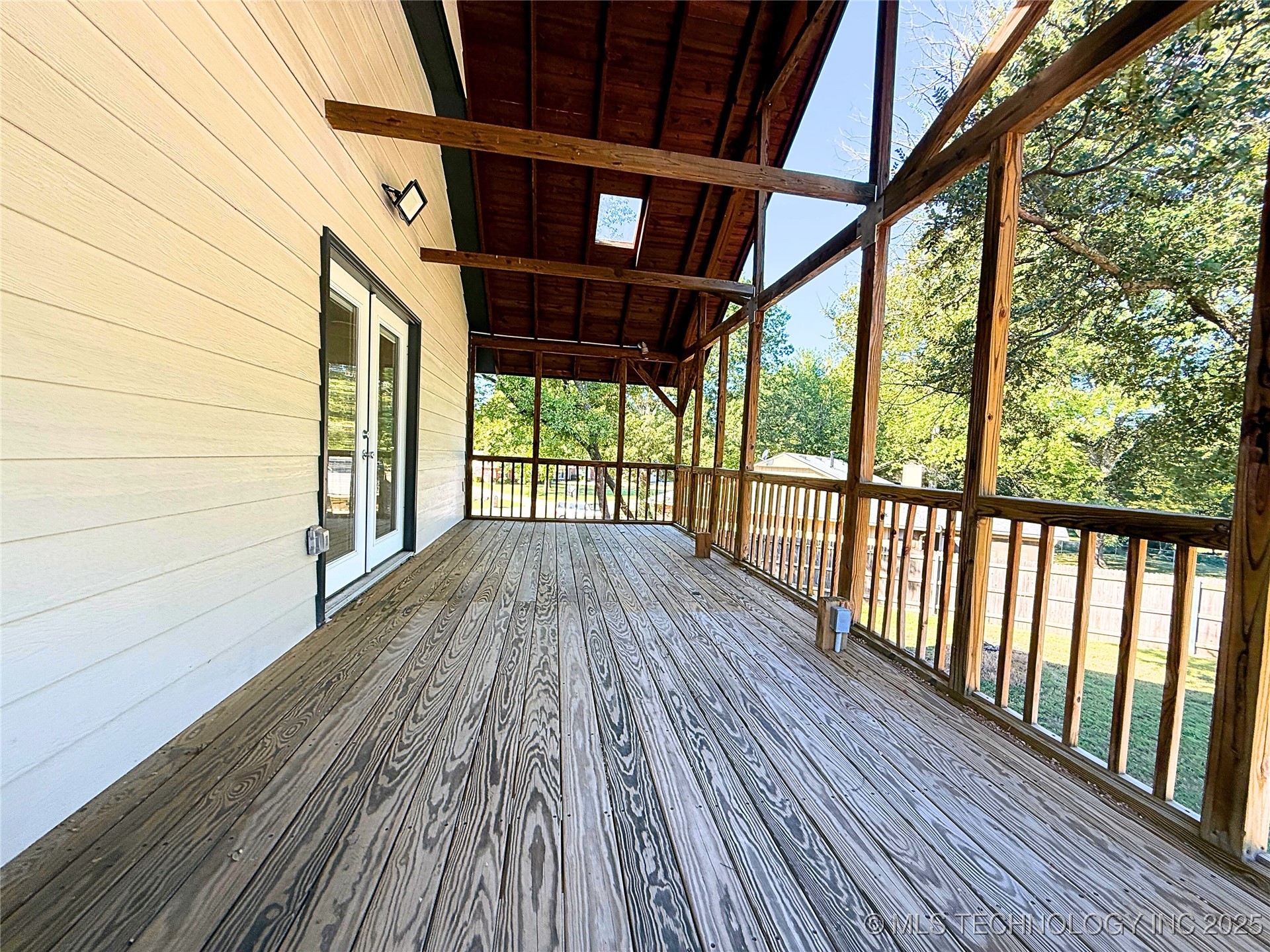 24037 Gordon Street Property Photo 31