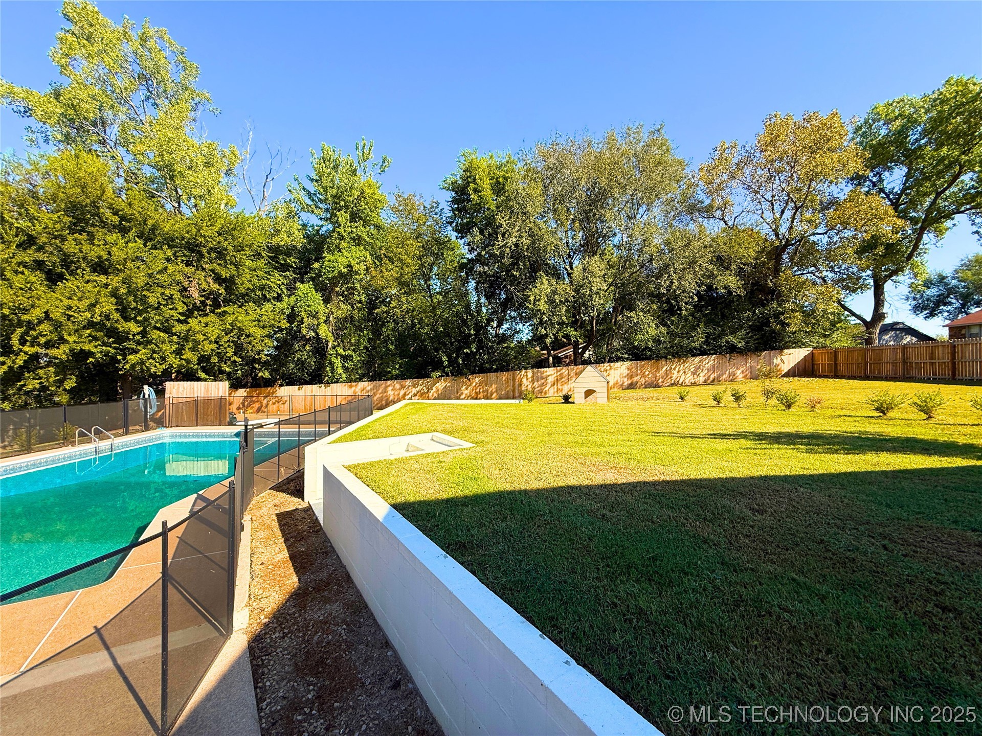 24037 Gordon Street Property Photo 34