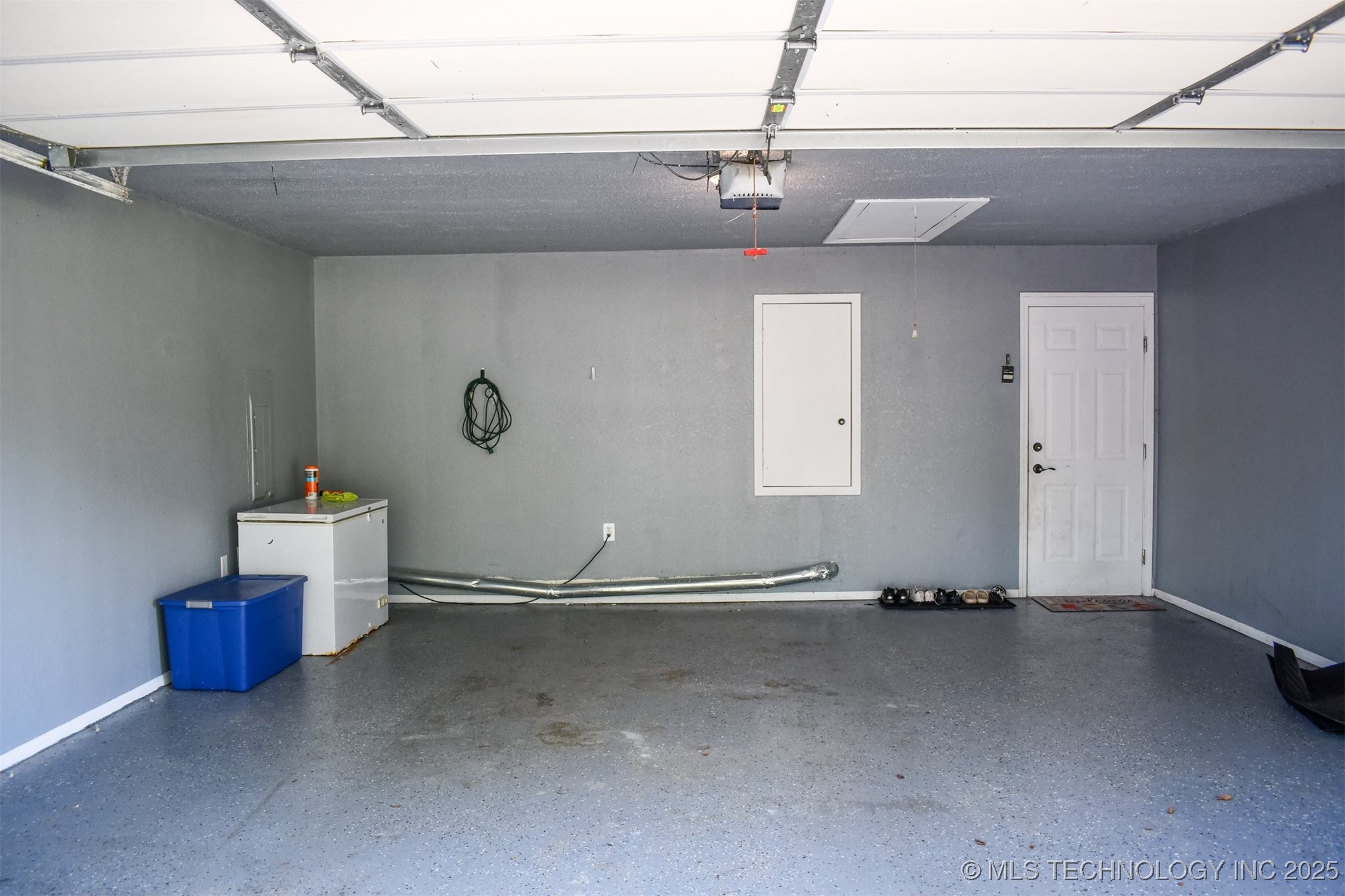 1108 Bermuda Drive Property Photo 5