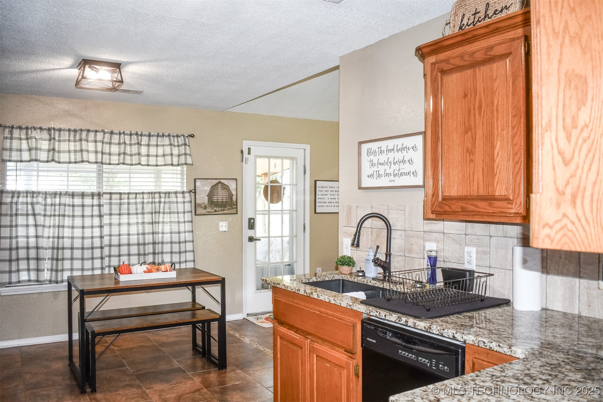 1108 Bermuda Drive Property Photo 14