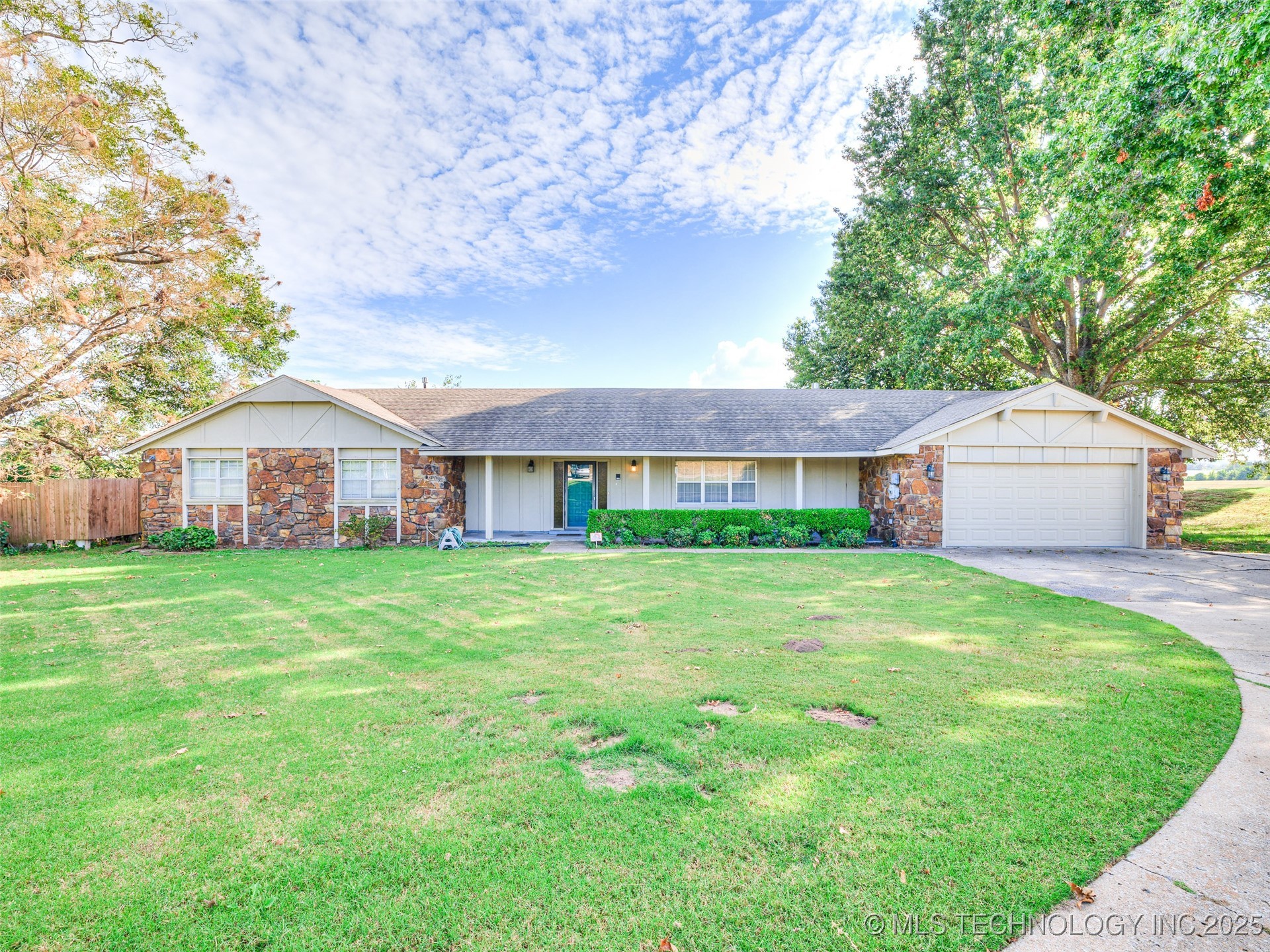 1410 W 91st Street Property Photo 1