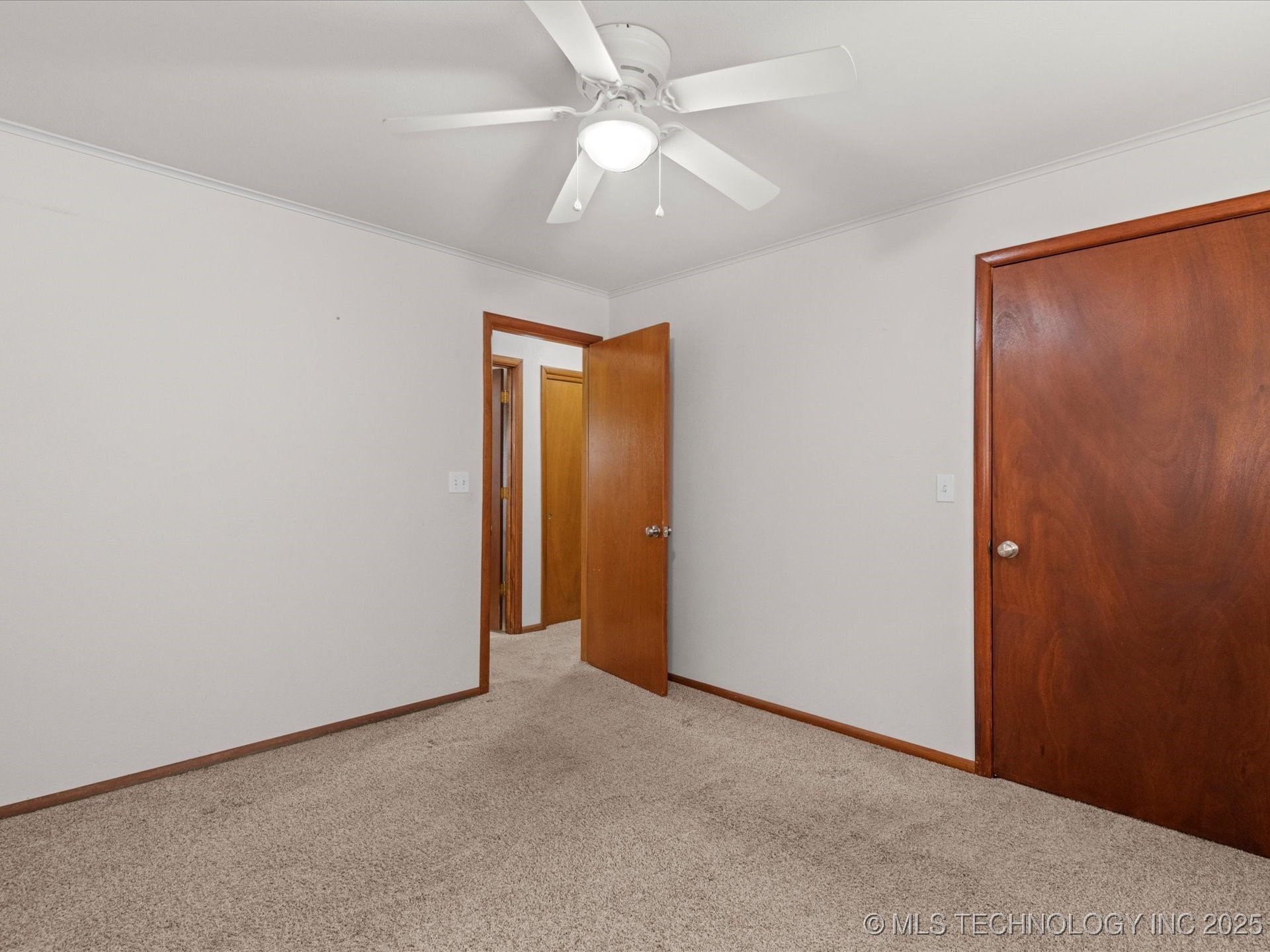 1700 S Grandview Avenue Property Photo 26