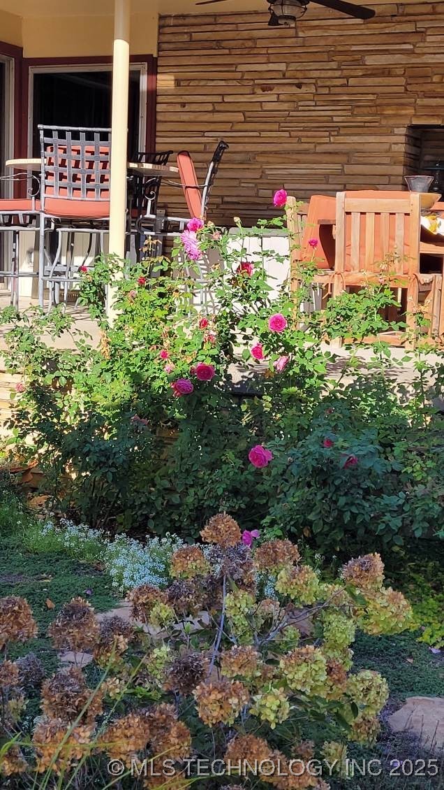 1700 S Grandview Avenue Property Photo 36