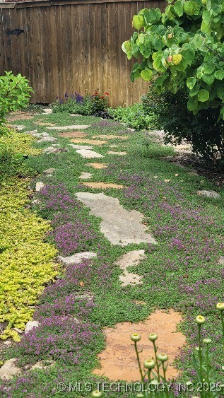 1700 S Grandview Avenue Property Photo 40