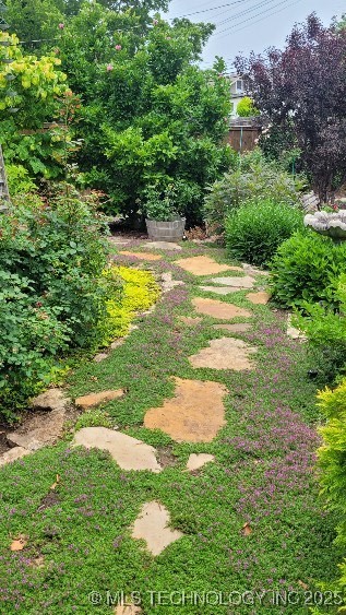 1700 S Grandview Avenue Property Photo 43