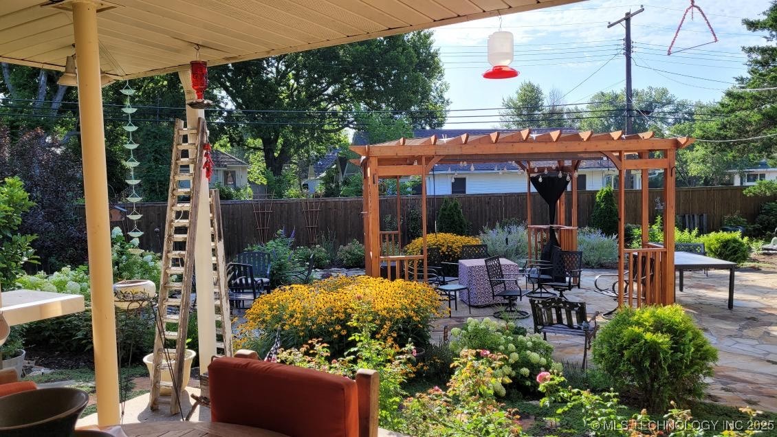 1700 S Grandview Avenue Property Photo 44