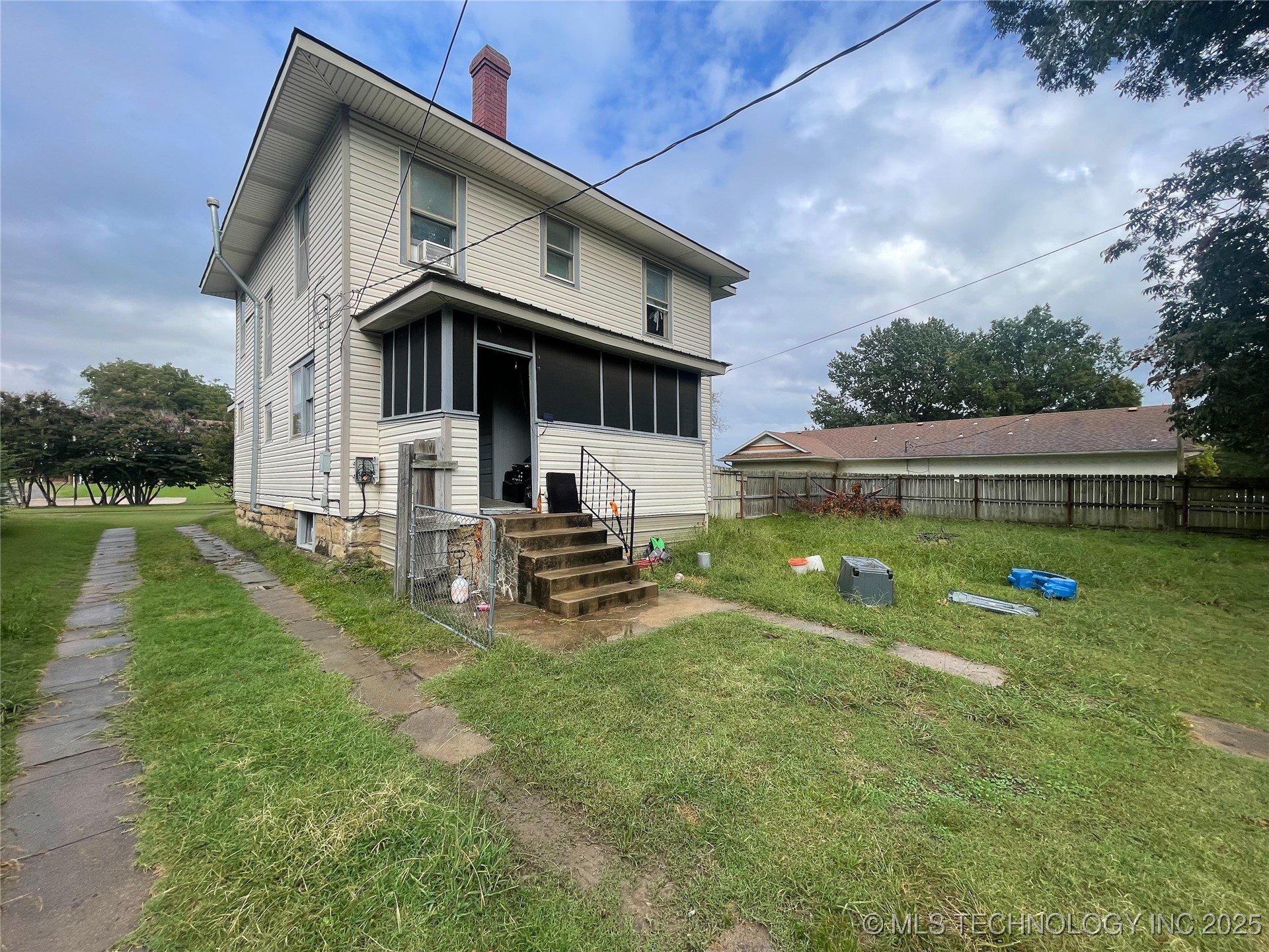 649 E Okmulgee Street Property Photo 17