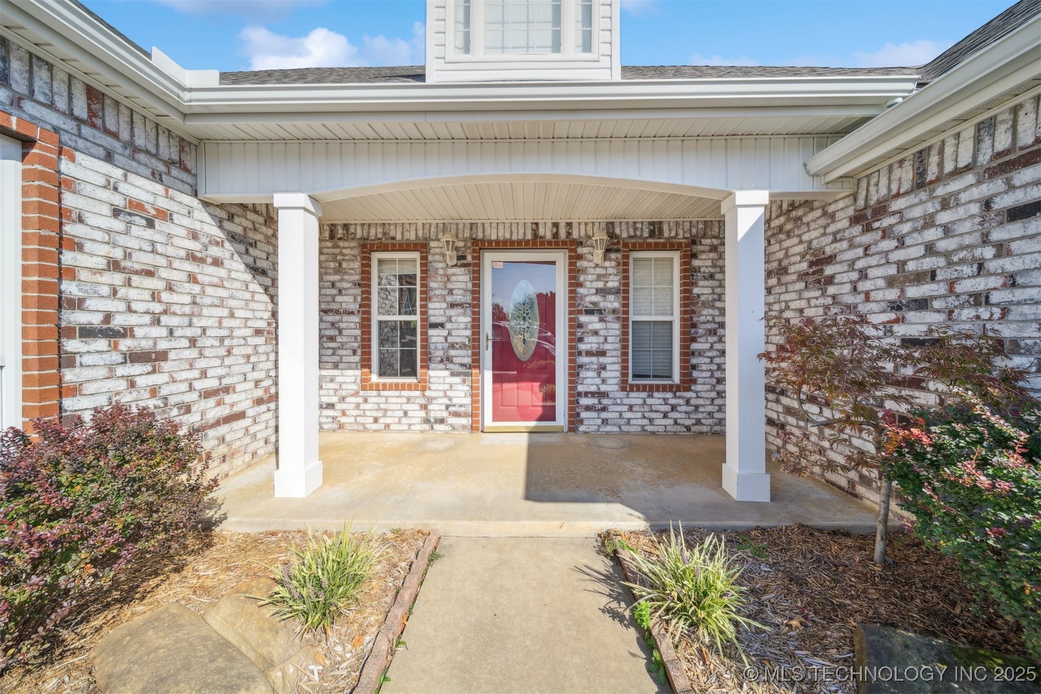 7101 S 282nd East Avenue Property Photo 3