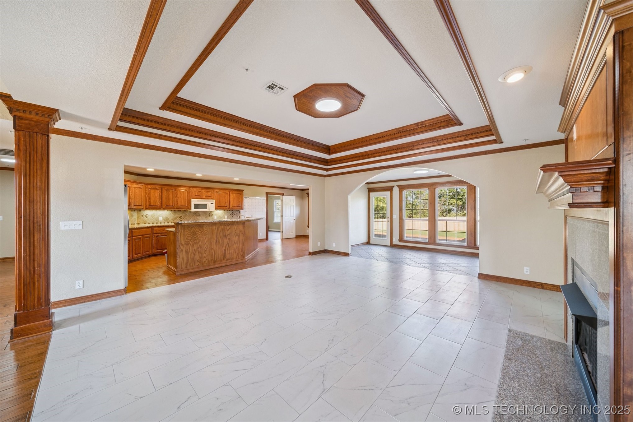 7101 S 282nd East Avenue Property Photo 8