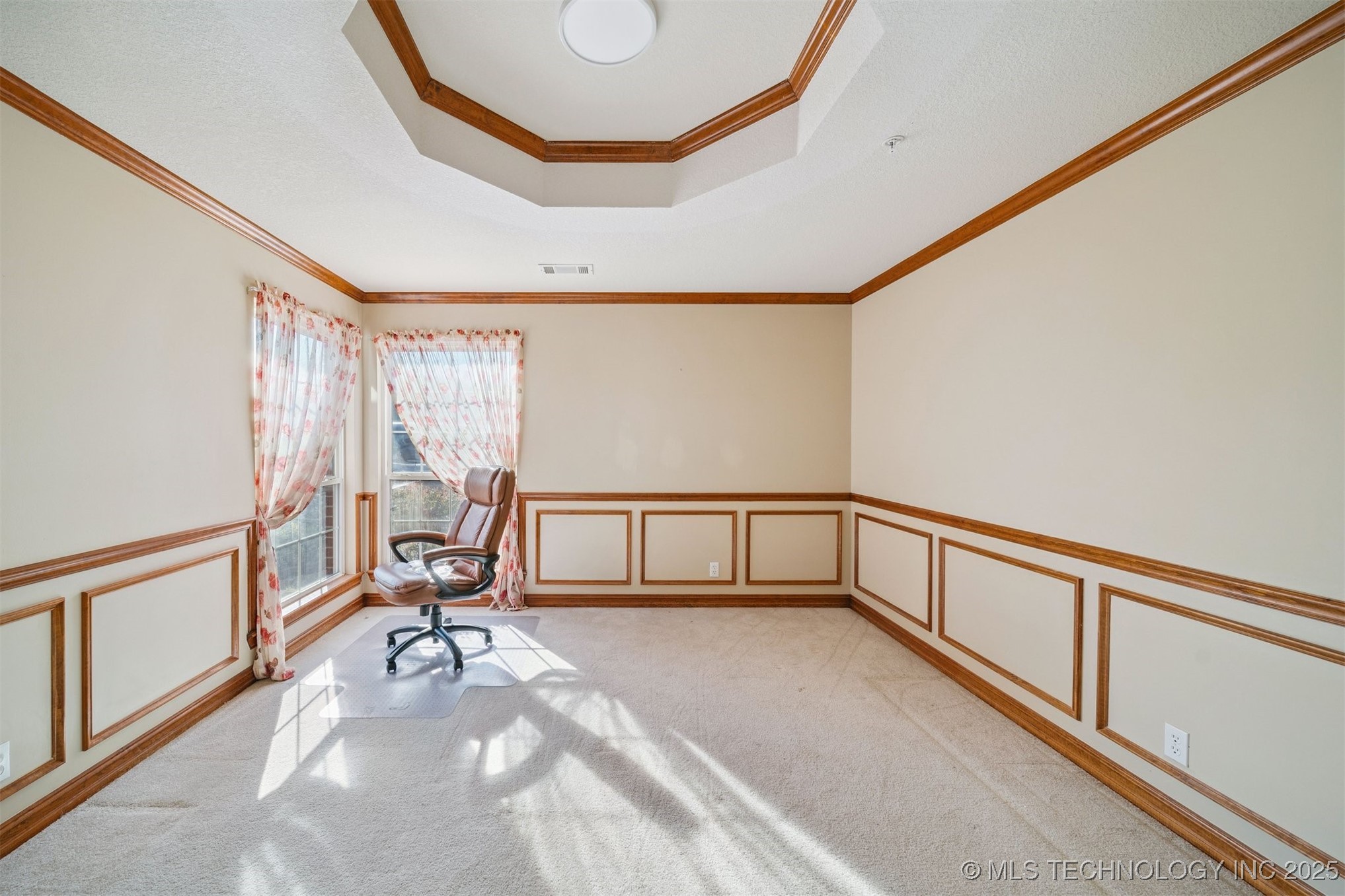 7101 S 282nd East Avenue Property Photo 15