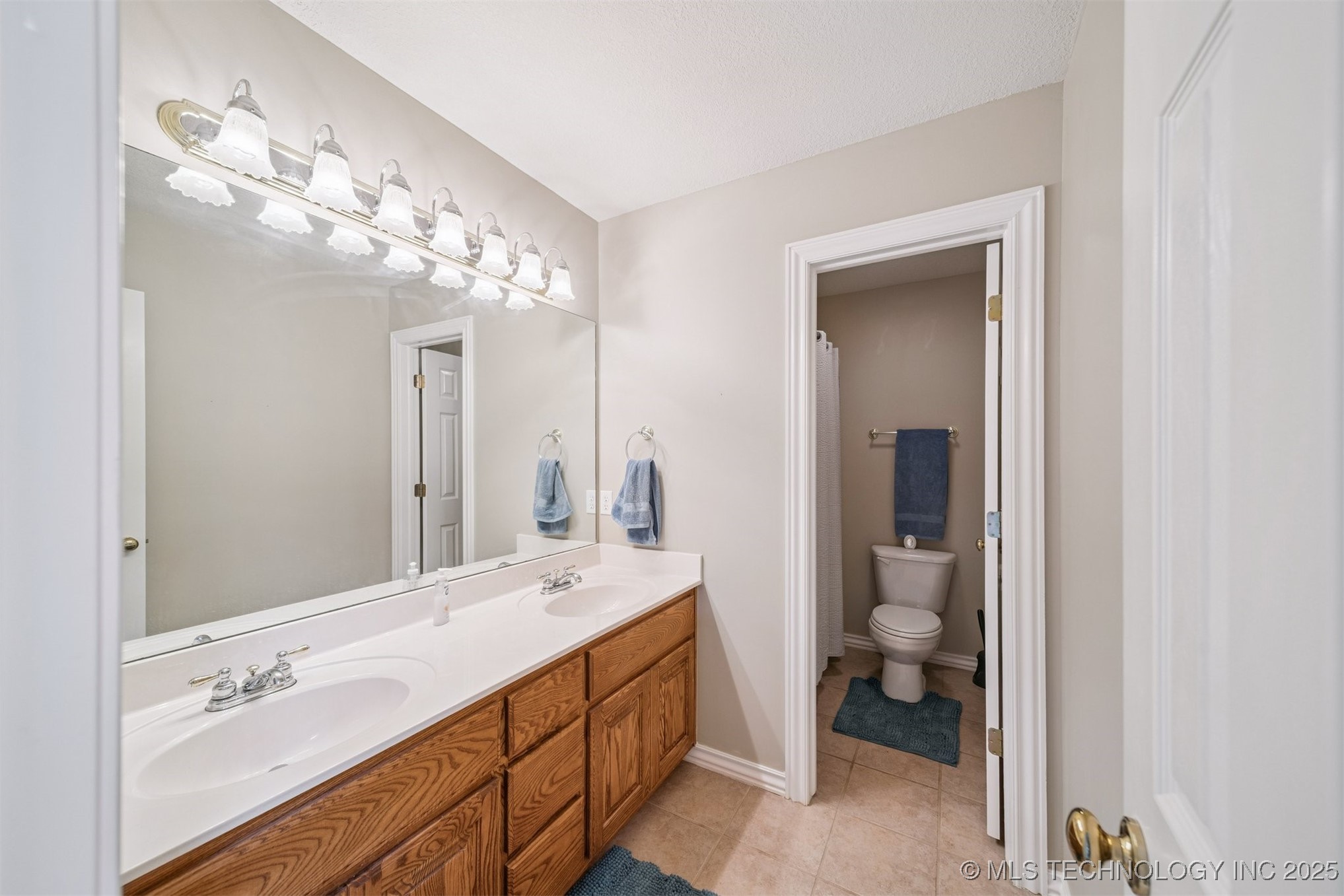 7101 S 282nd East Avenue Property Photo 21