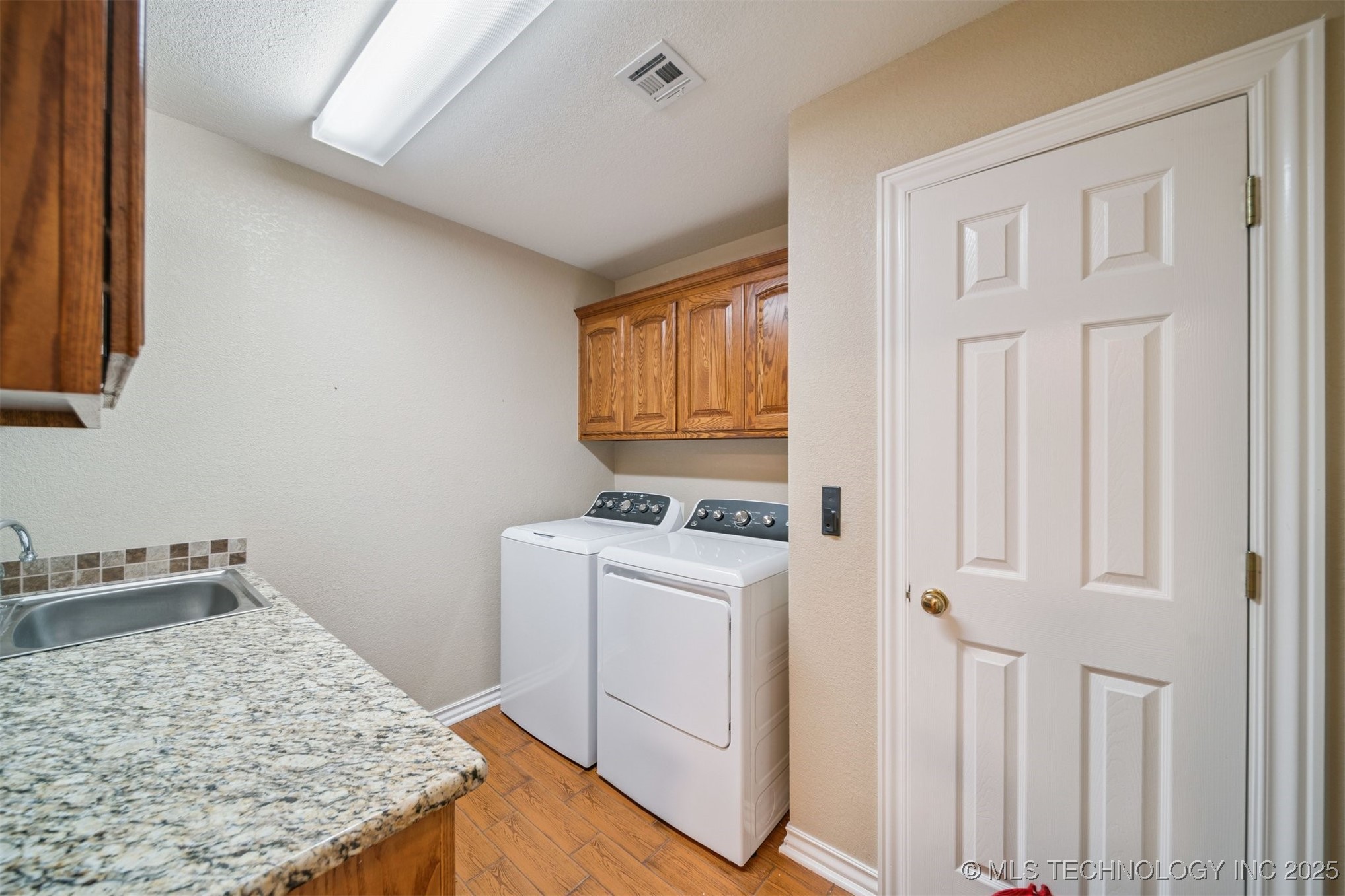 7101 S 282nd East Avenue Property Photo 32