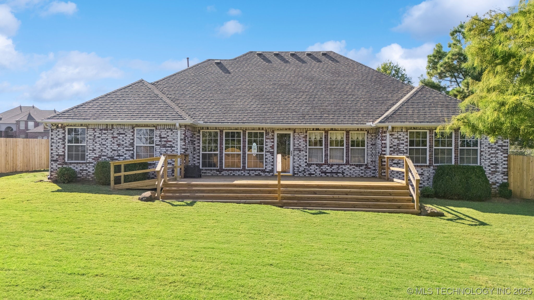 7101 S 282nd East Avenue Property Photo 33