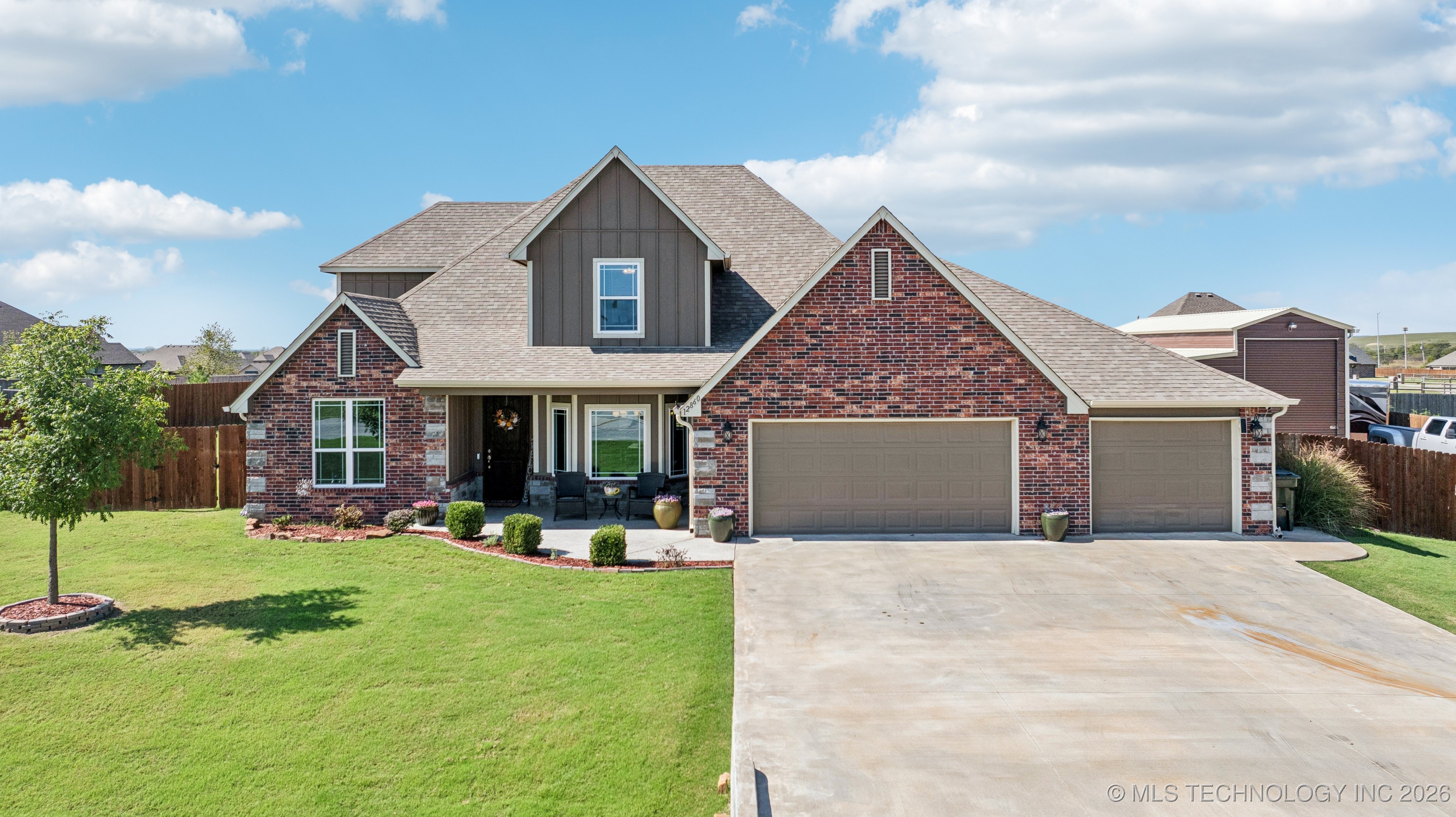 12860 N 44th East Avenue Property Photo 1