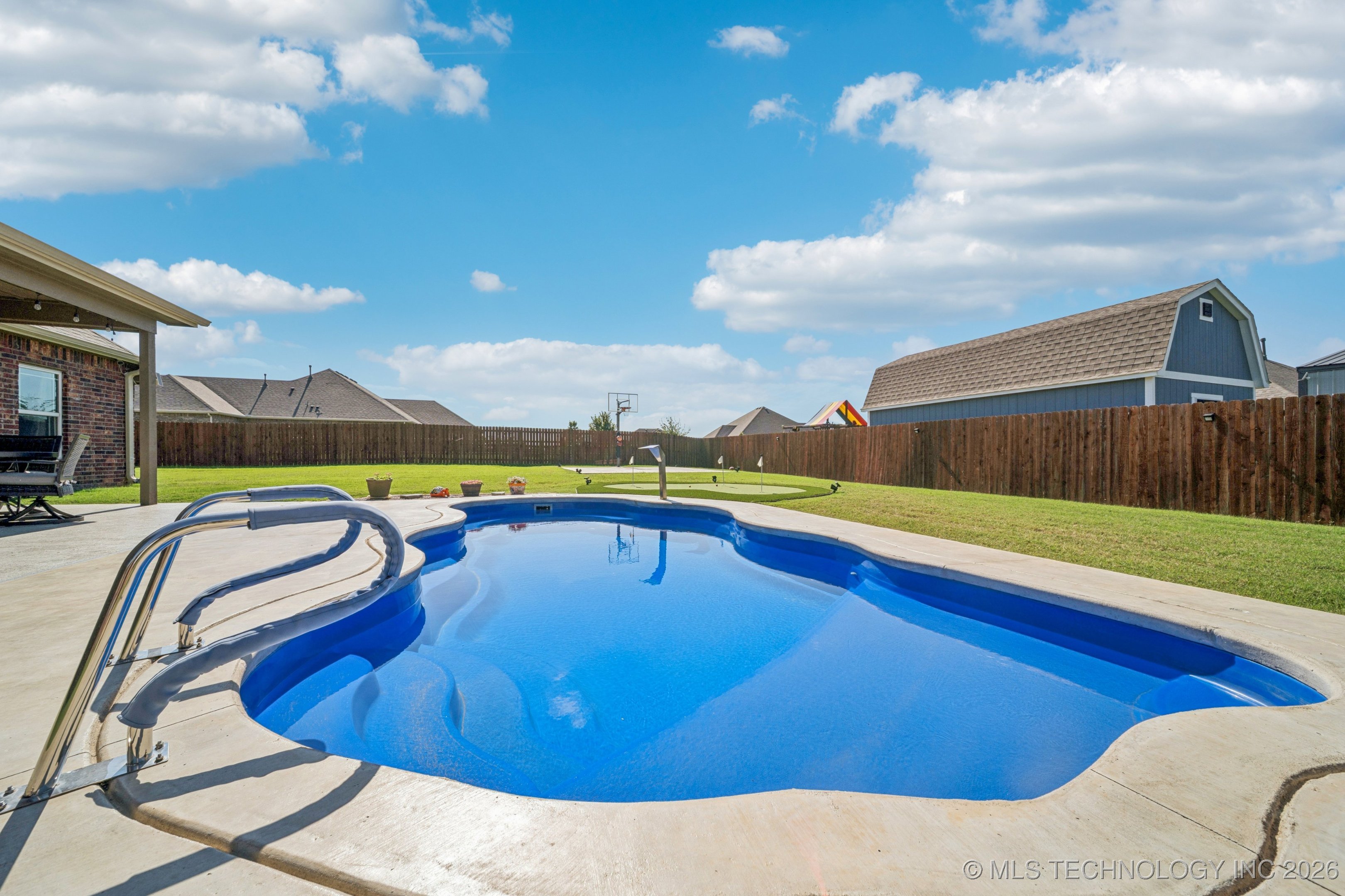 12860 N 44th East Avenue Property Photo 3