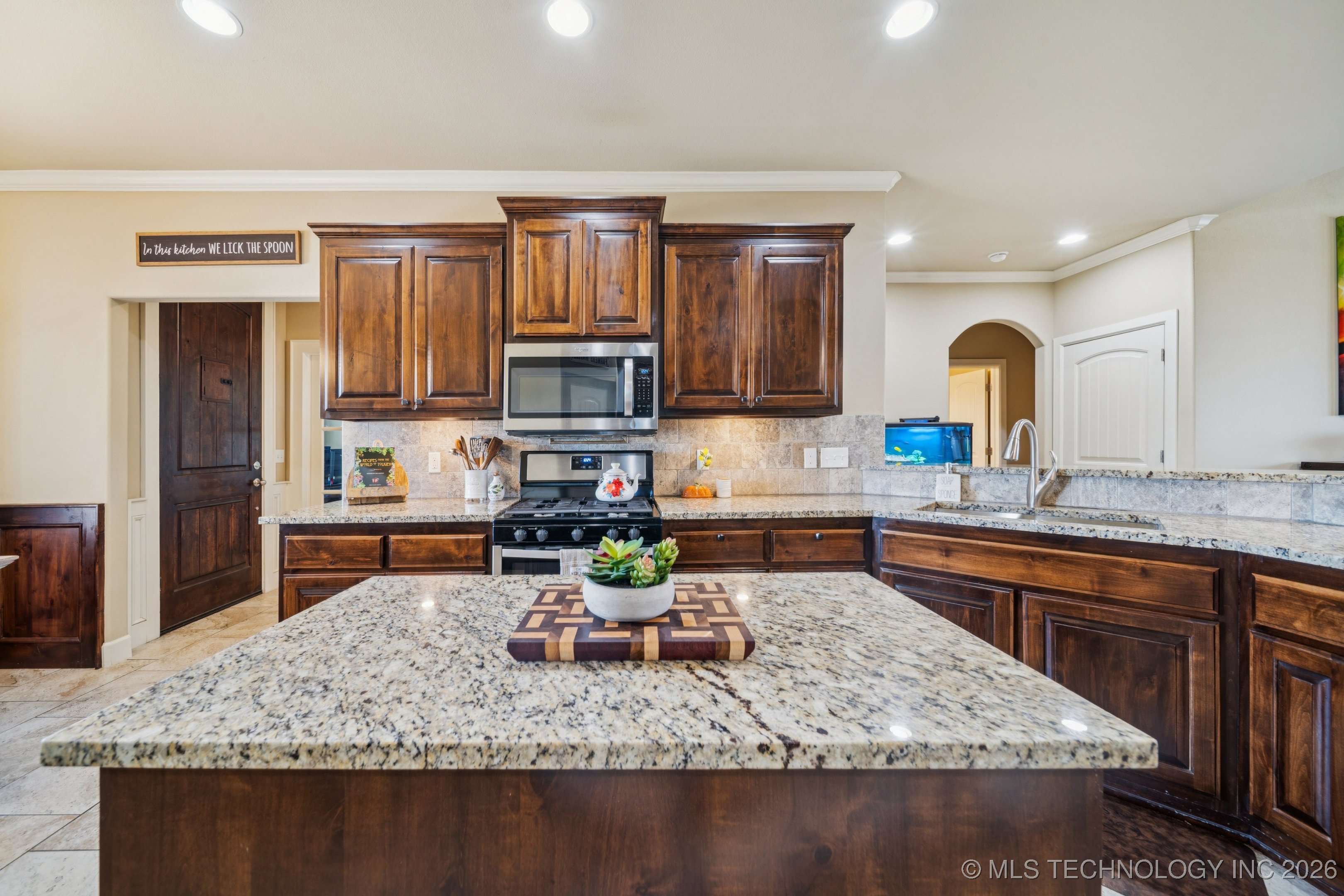 12860 N 44th East Avenue Property Photo 4