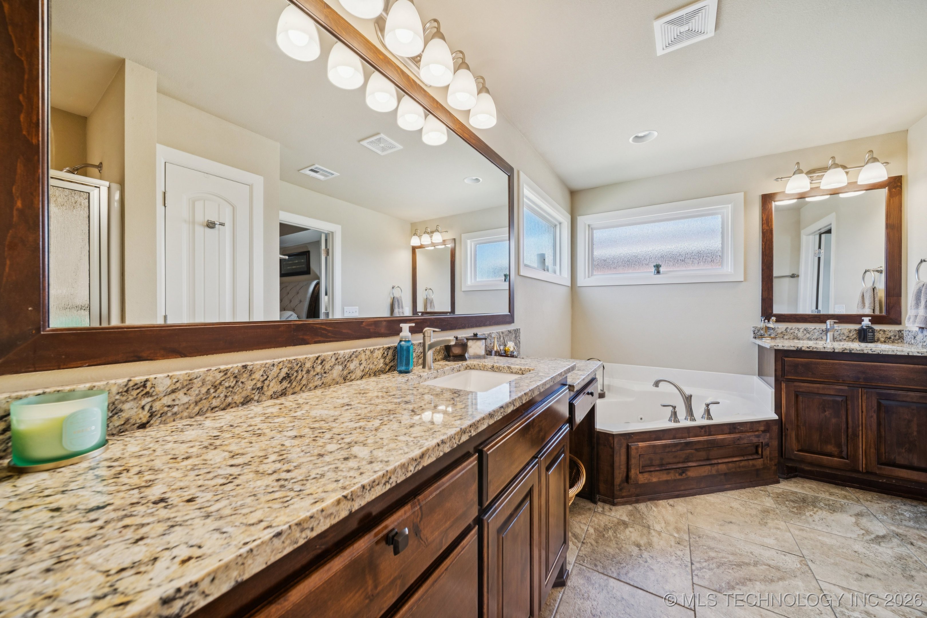 12860 N 44th East Avenue Property Photo 27