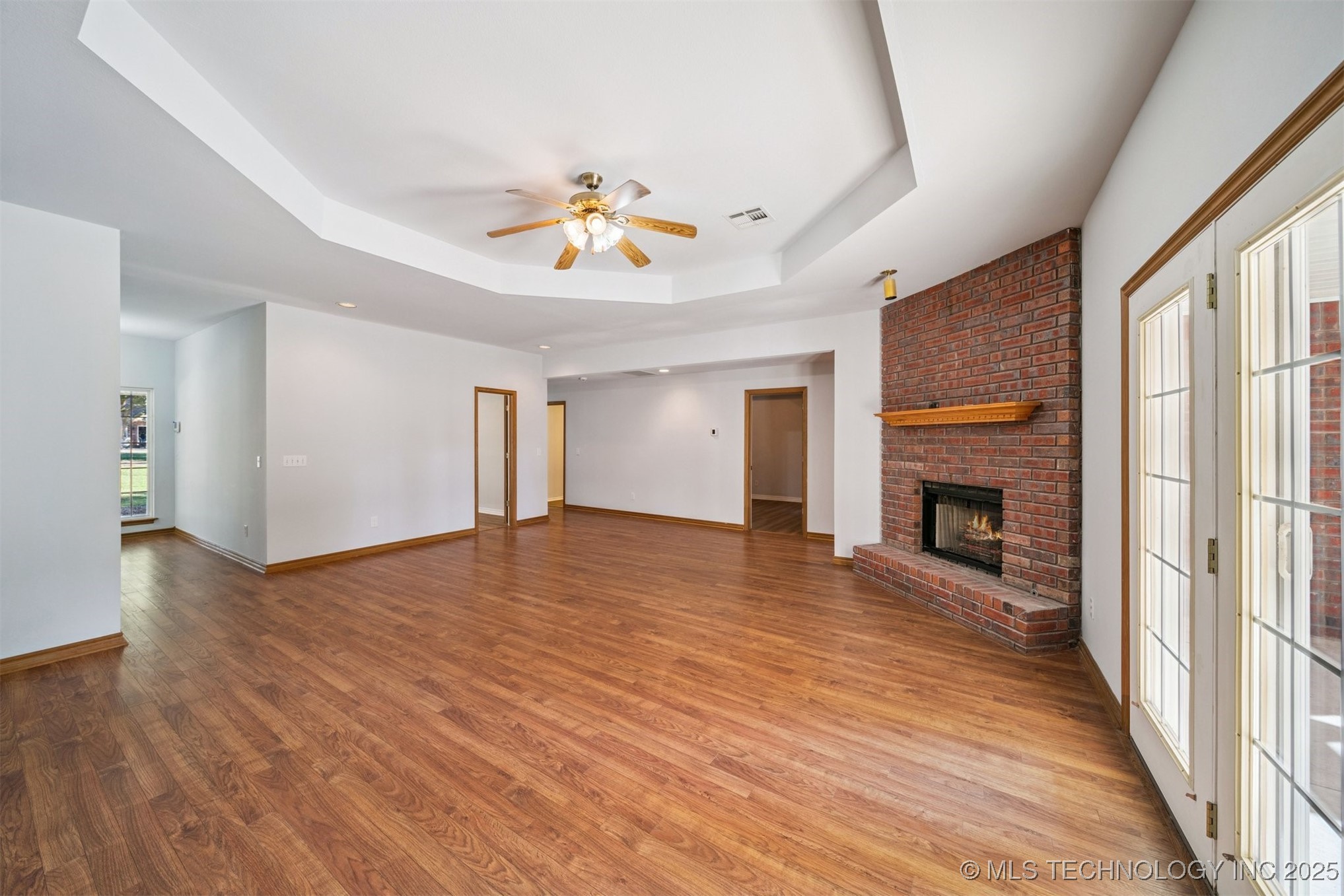 15818 E 77th Street N Property Photo 4