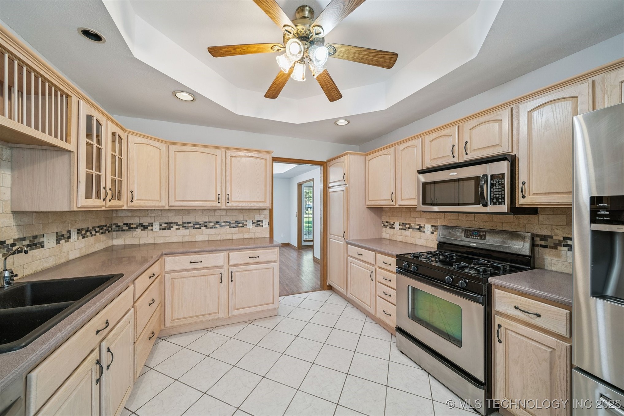 15818 E 77th Street N Property Photo 13