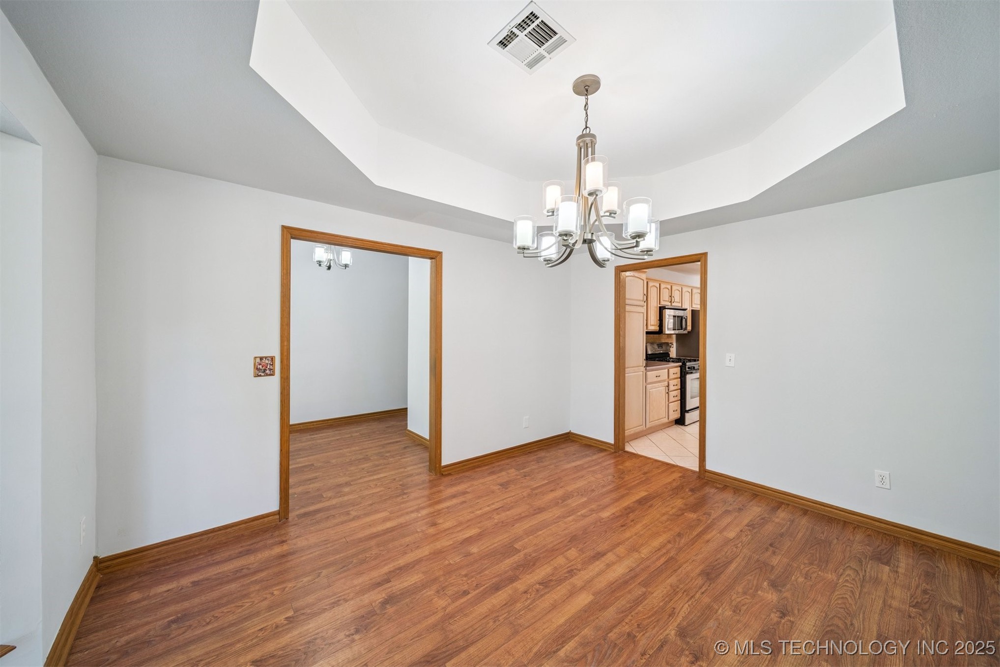 15818 E 77th Street N Property Photo 16