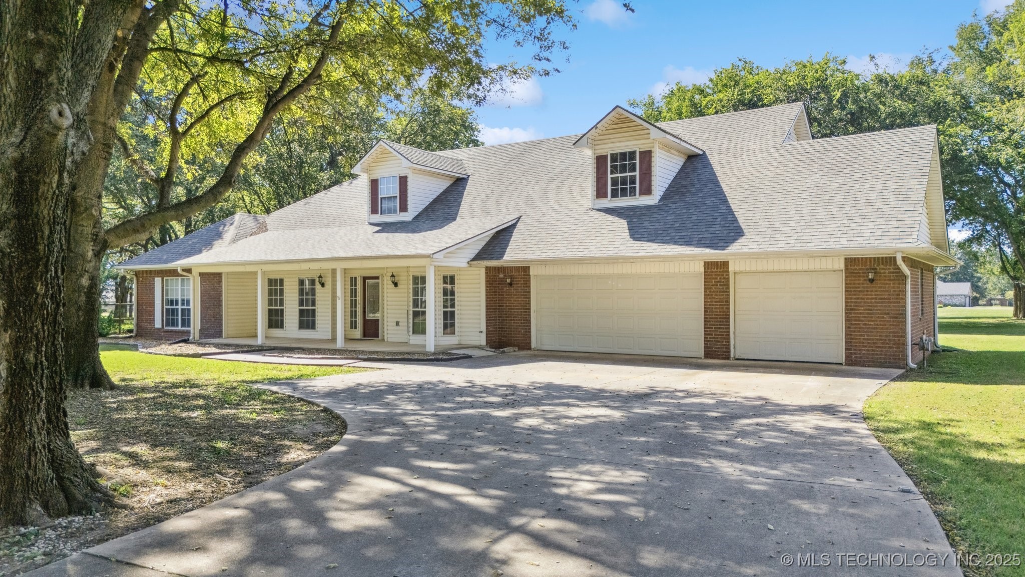 15818 E 77th Street N Property Photo 39