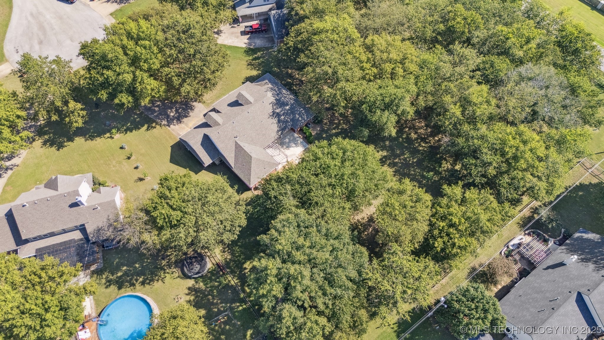 15818 E 77th Street N Property Photo 44