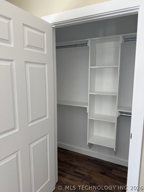 453 W 2nd Street Property Photo 23