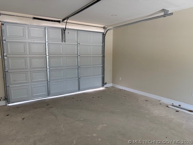 453 W 2nd Street Property Photo 24