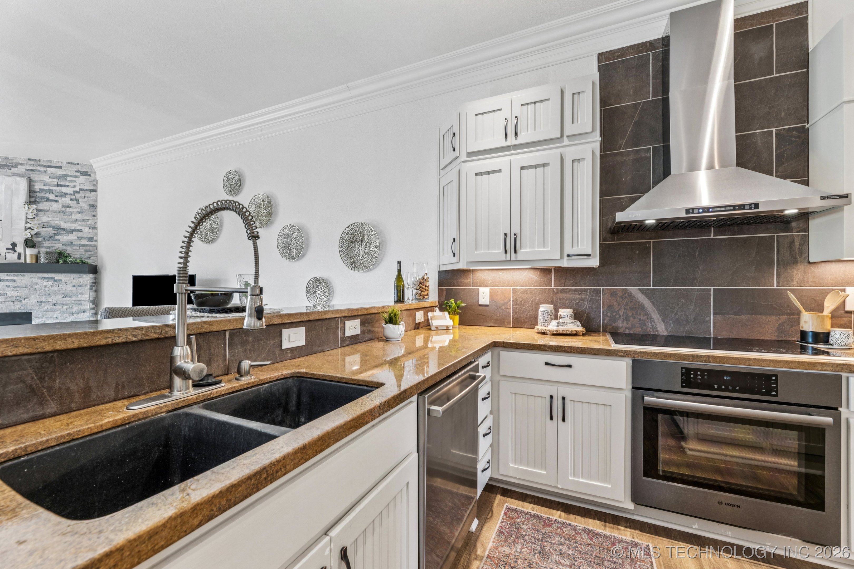 18894 E 80th Street North N Property Photo 11