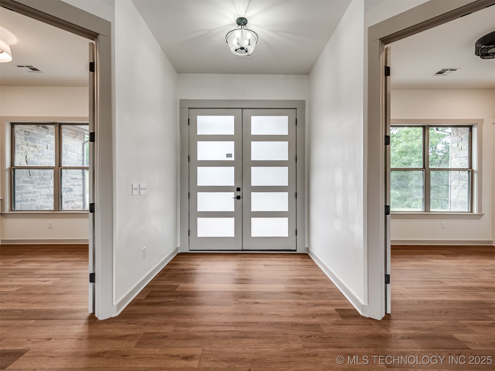 17281 Stone House Road Property Photo 4