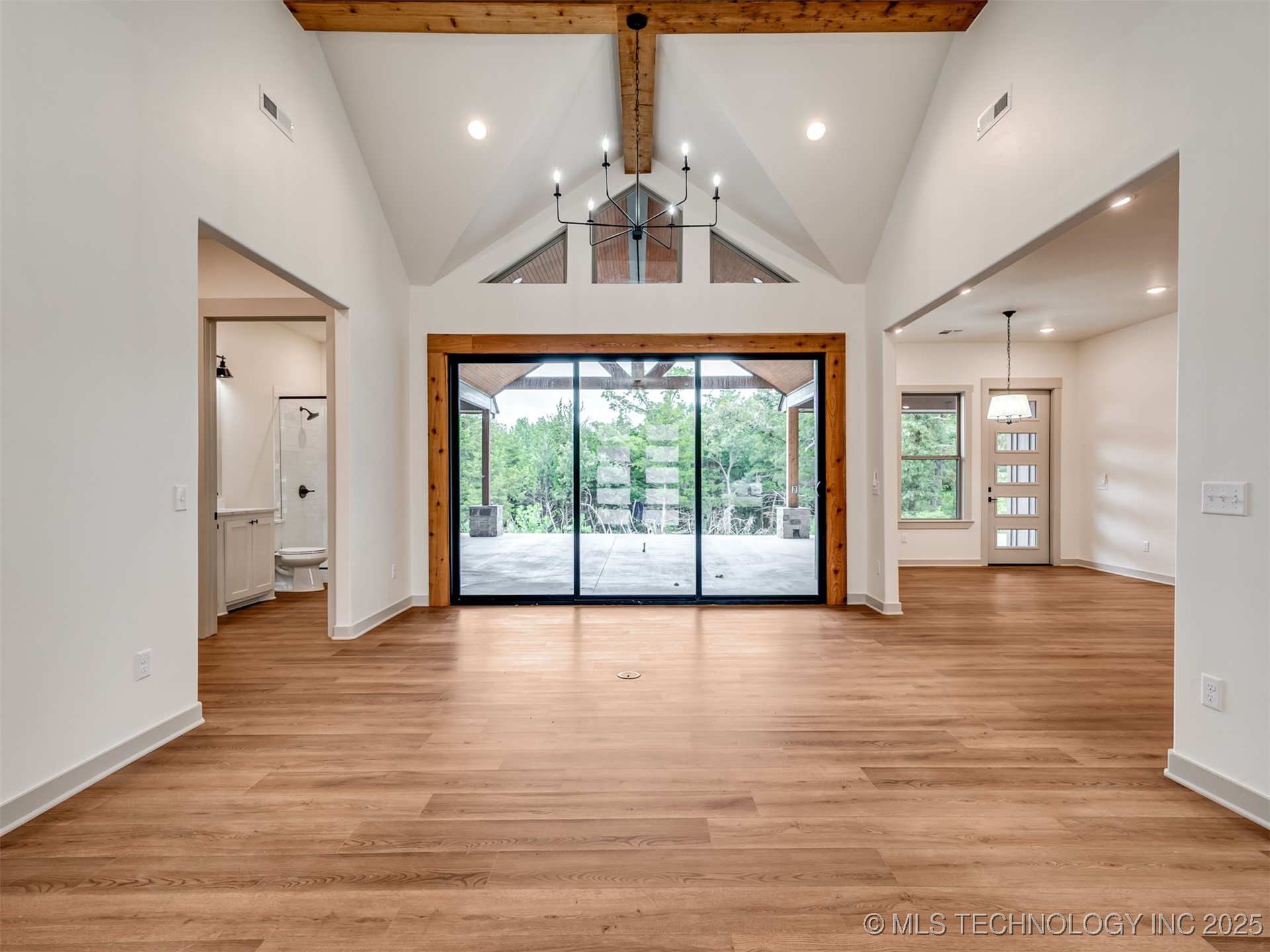 17281 Stone House Road Property Photo 5