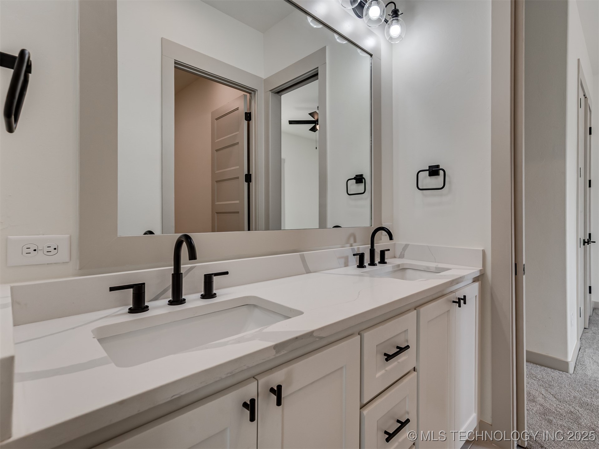 17281 Stone House Road Property Photo 32