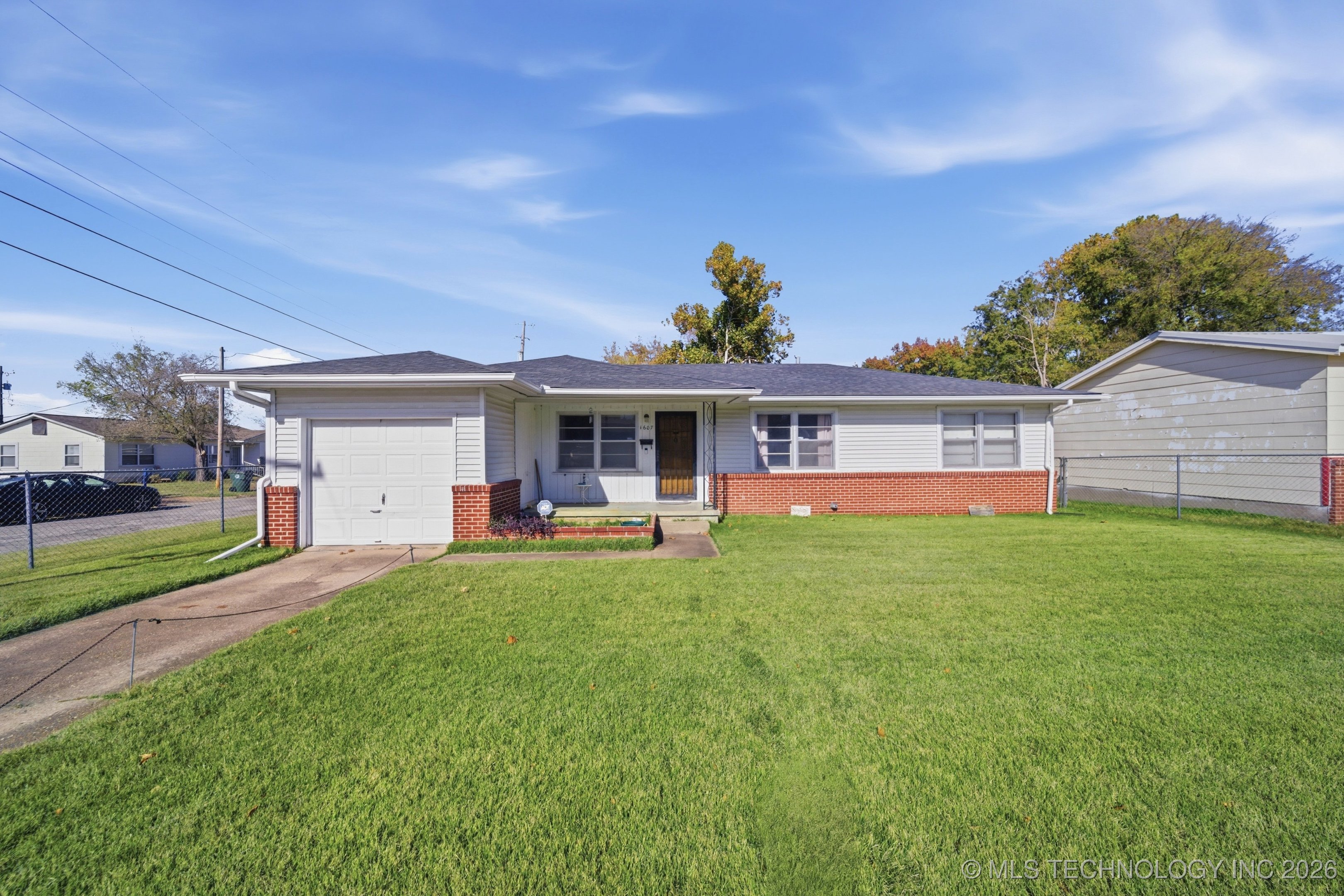 1607 A And M Drive Property Photo 1