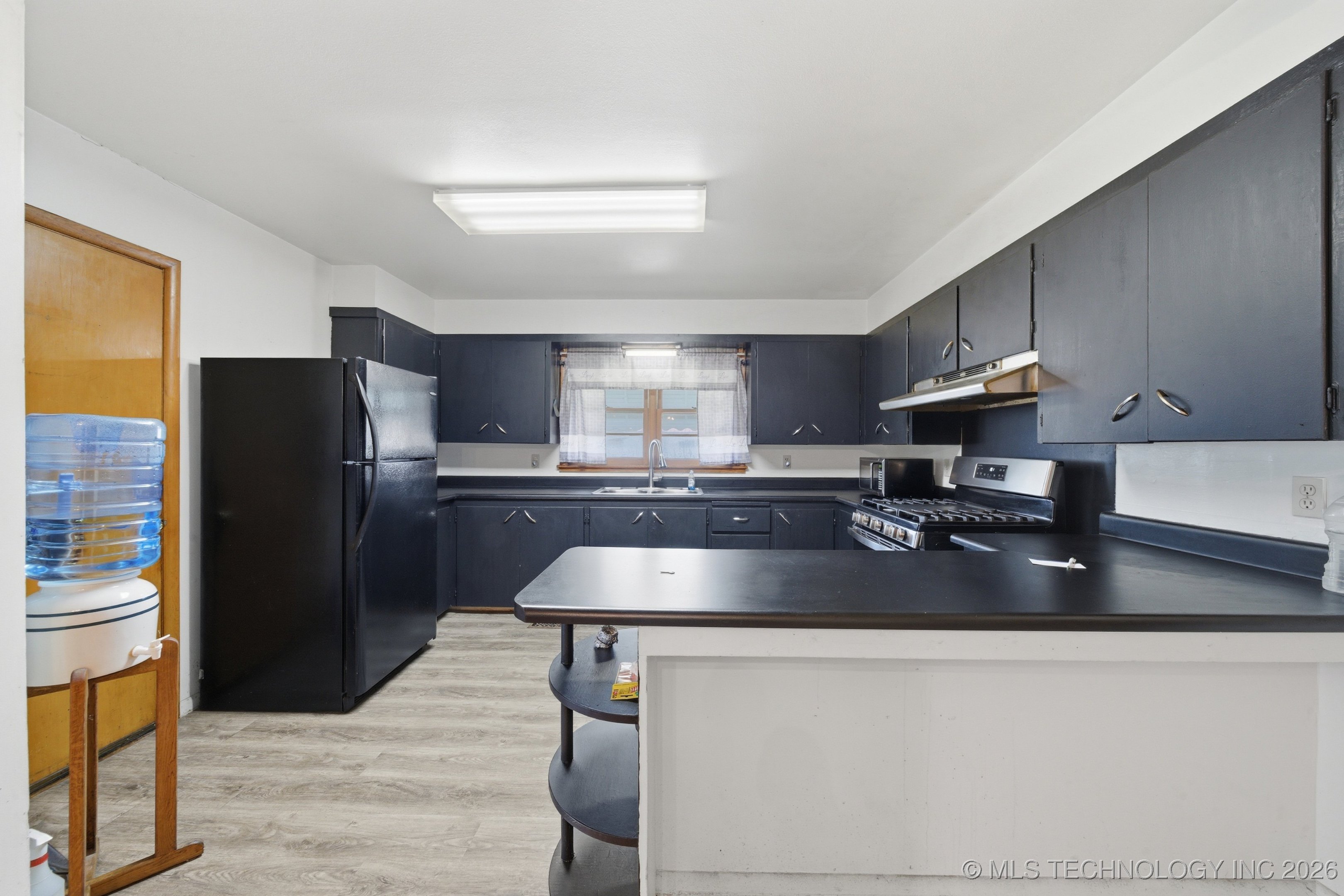 1607 A And M Drive Property Photo 7