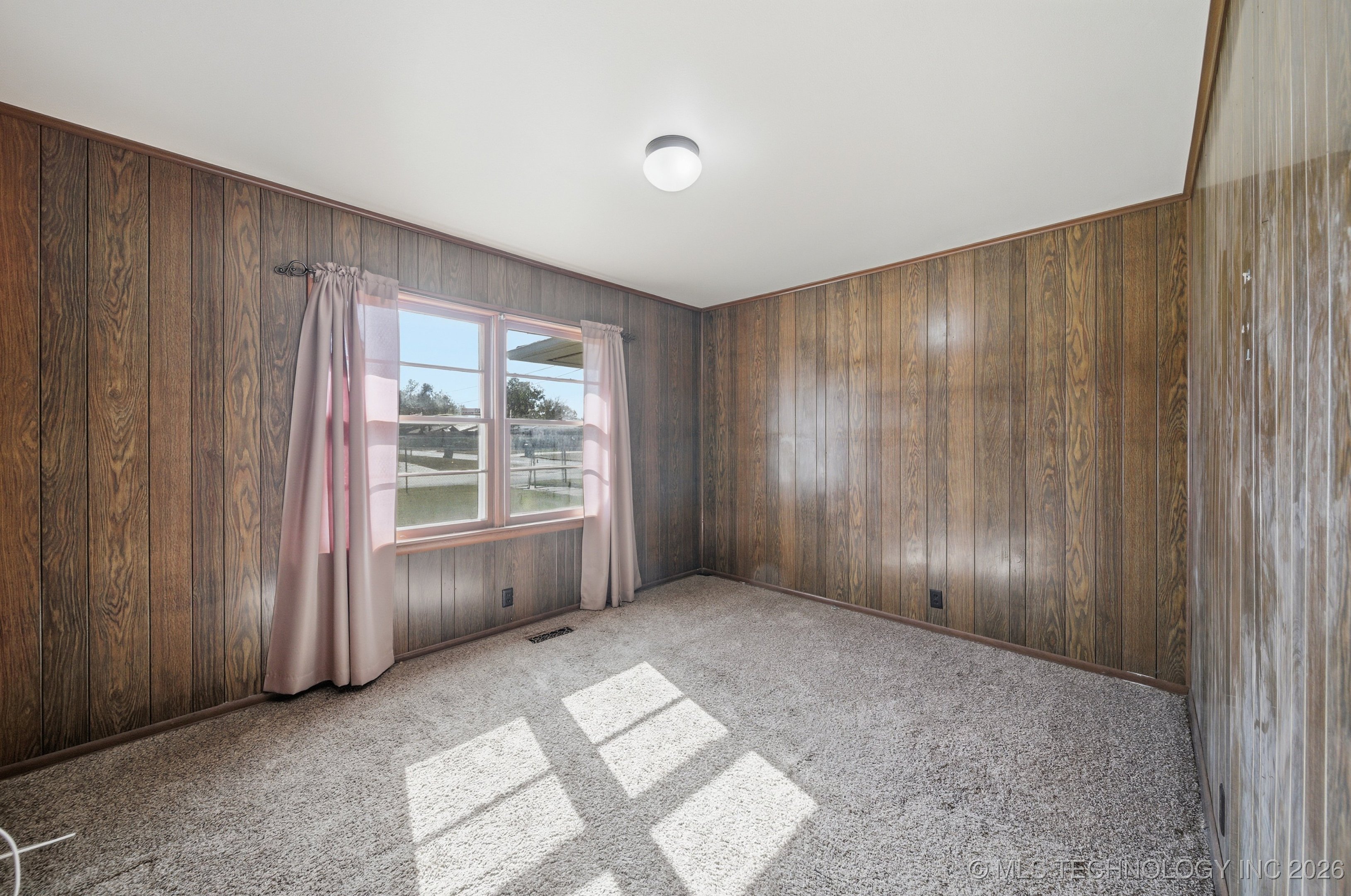 1607 A And M Drive Property Photo 18