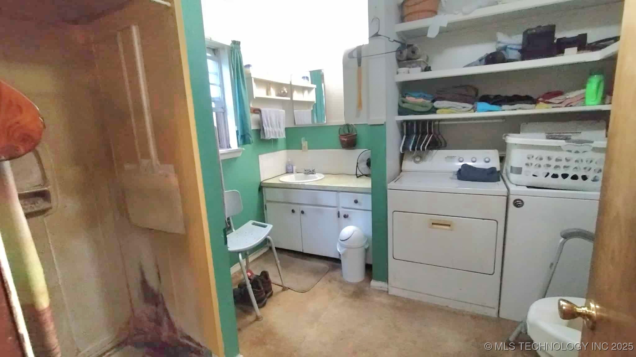 177 S Military Road Property Photo 15