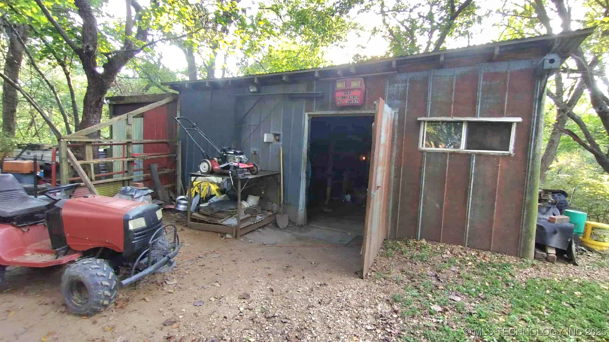 177 S Military Road Property Photo 25