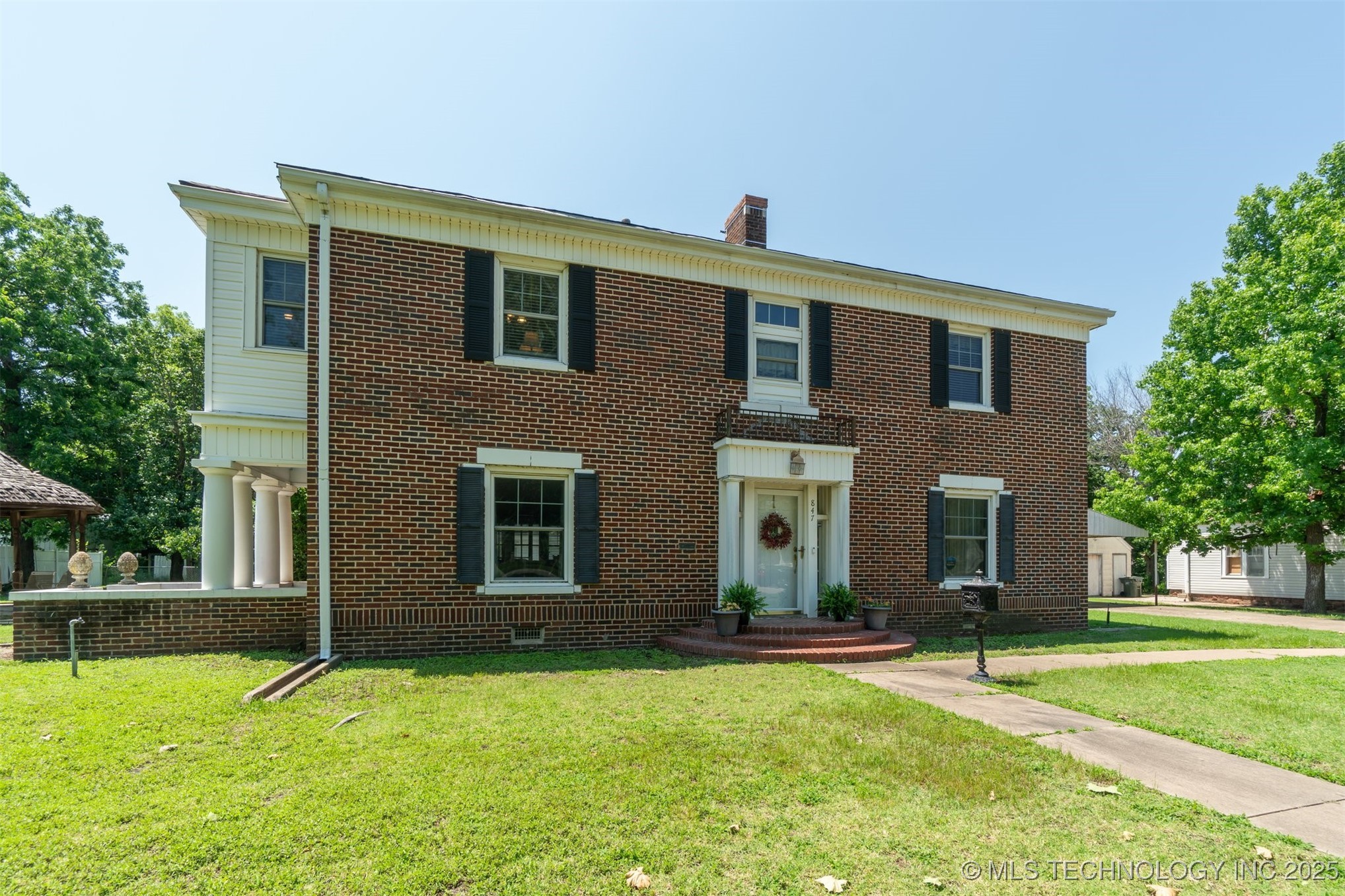 847 E Moses Street Property Photo 1