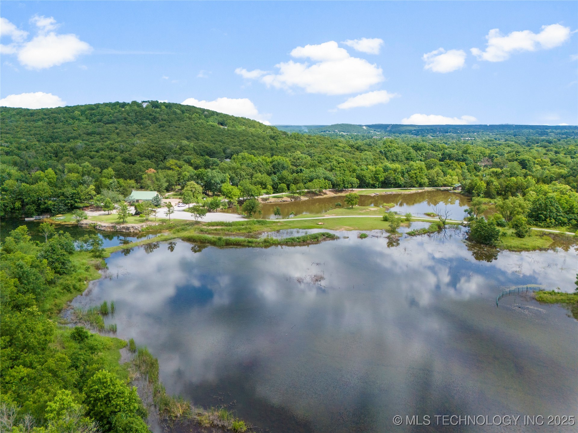 03782 S 137th West Avenue Property Photo 7