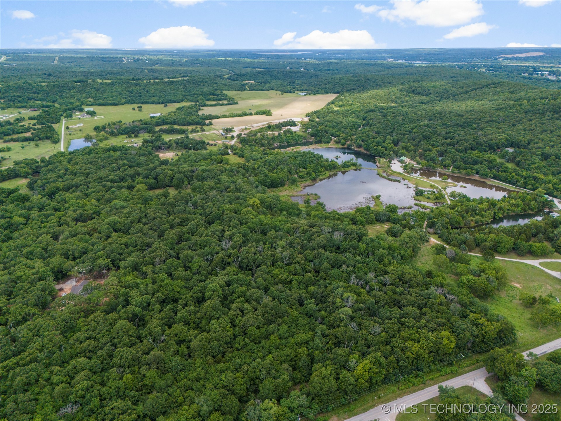 03782 S 137th West Avenue Property Photo 11